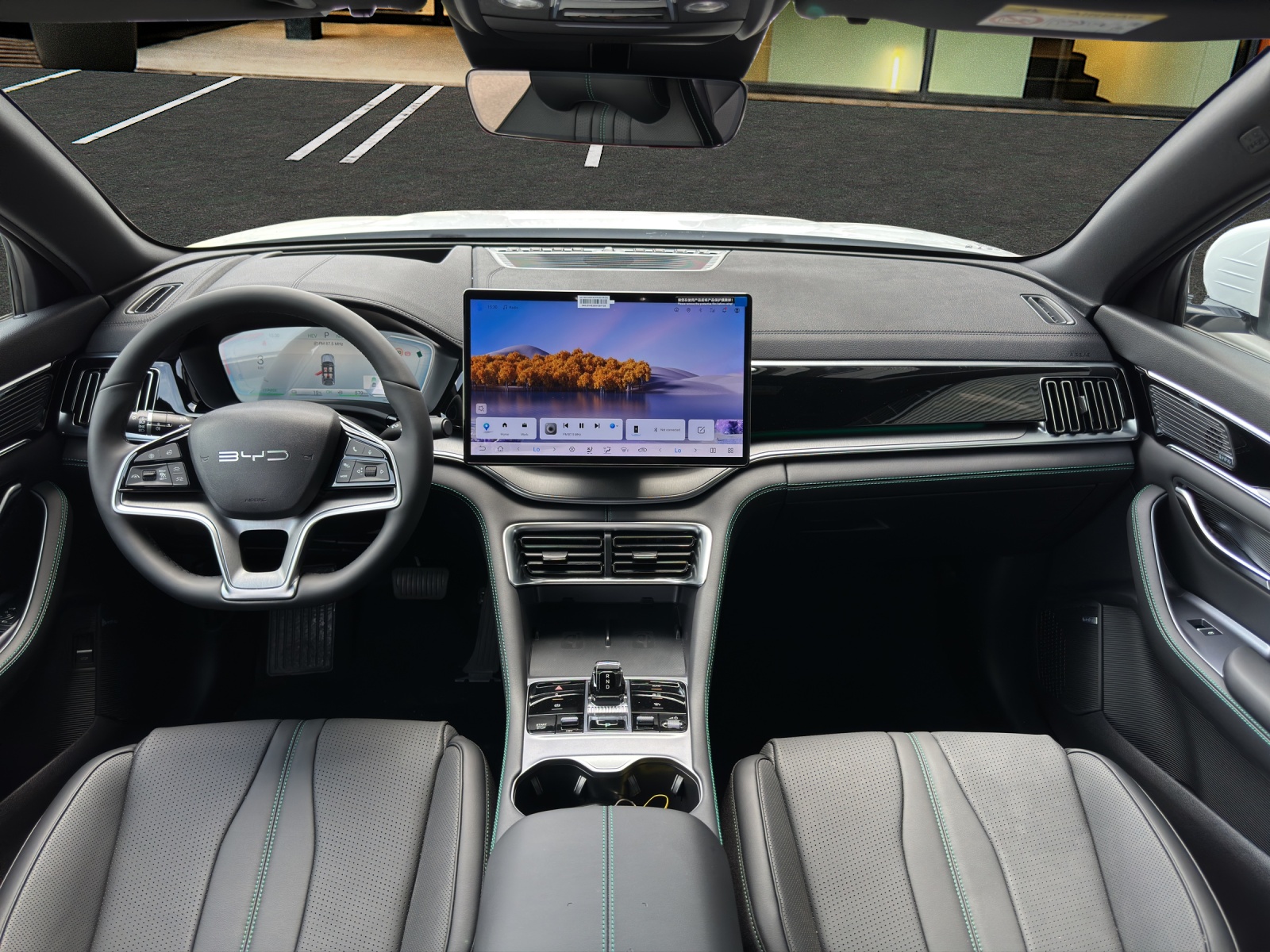 BYD Seal U DM-i Design AWD / Voll Ausstattung-image-7