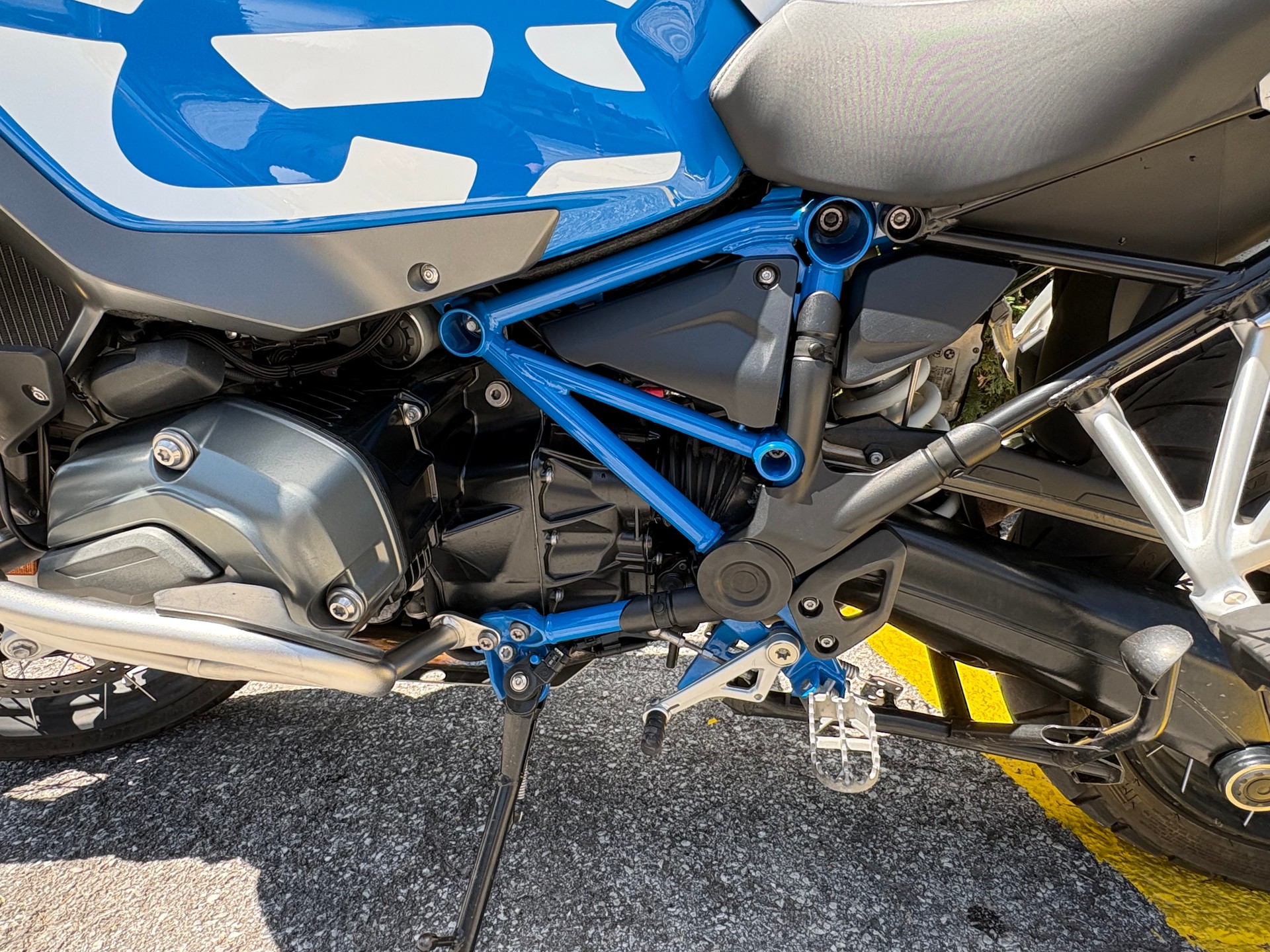 BMW R 1200 GS Adventure ABS-image-8