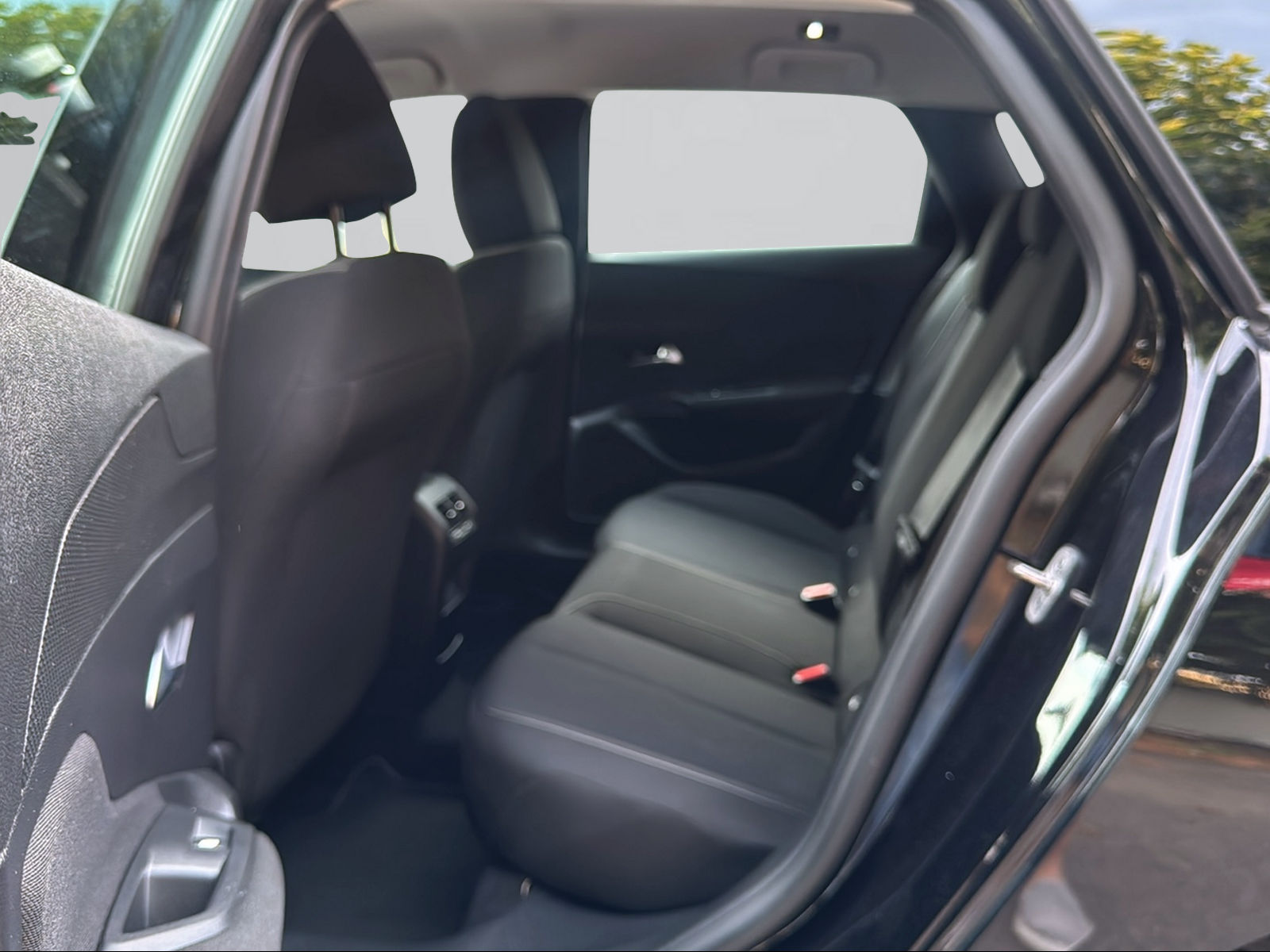 PEUGEOT 308 SW 1.2 Pure Tech Active Pack EAT8-image-12