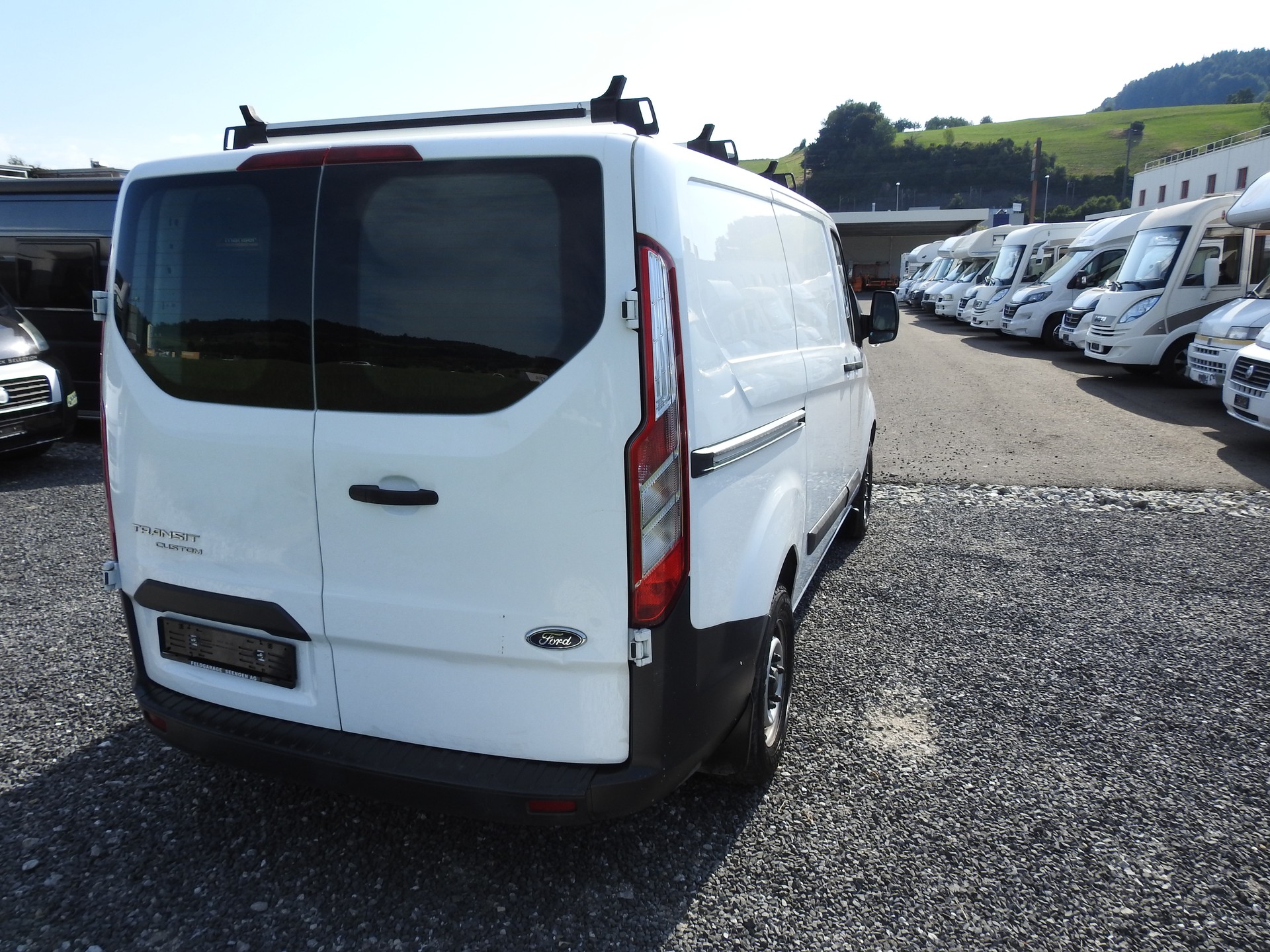 FORD Transit Custom Van 270 L1H1 Ambiente-image-9