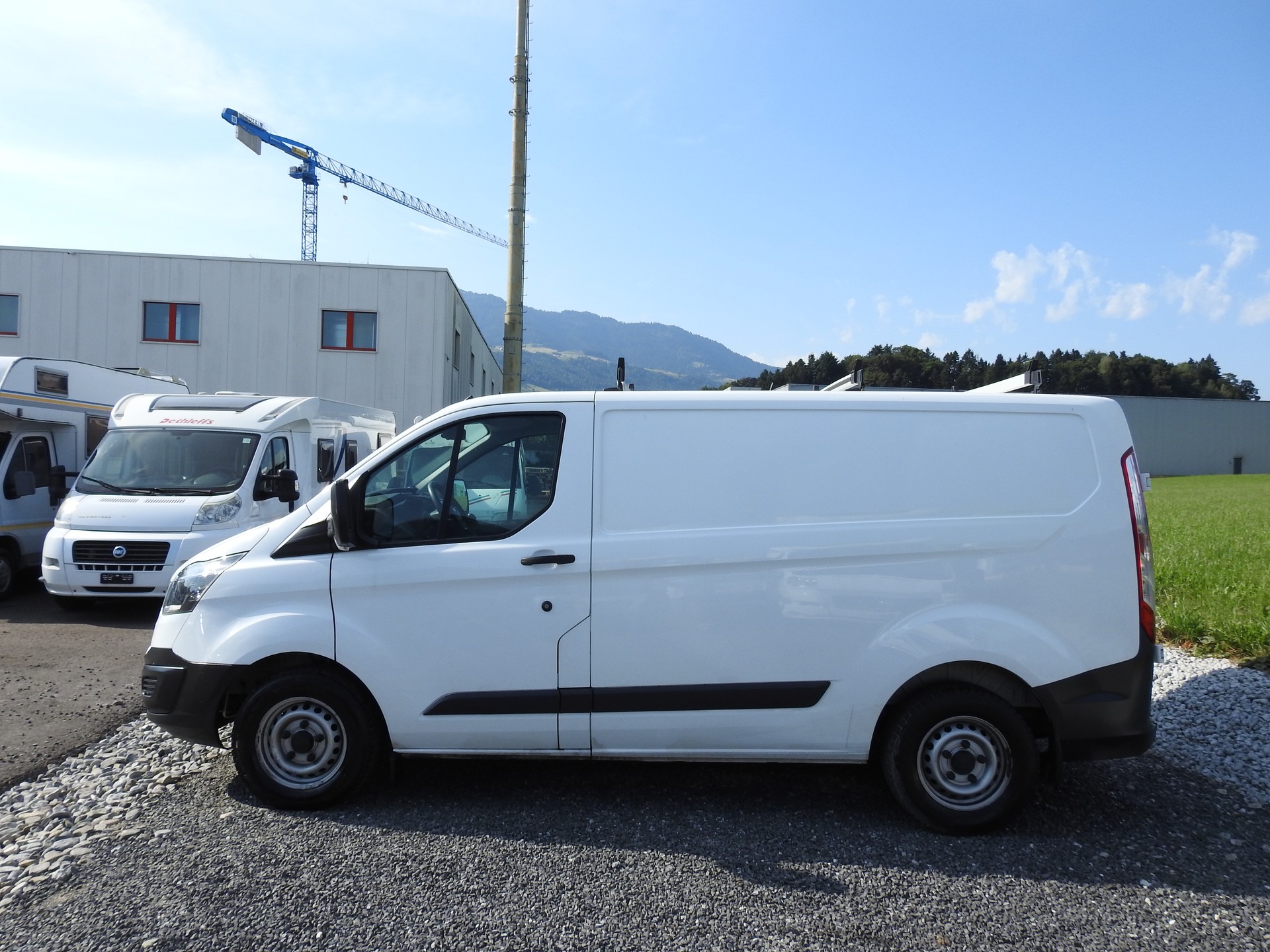FORD Transit Custom Van 270 L1H1 Ambiente-image-6
