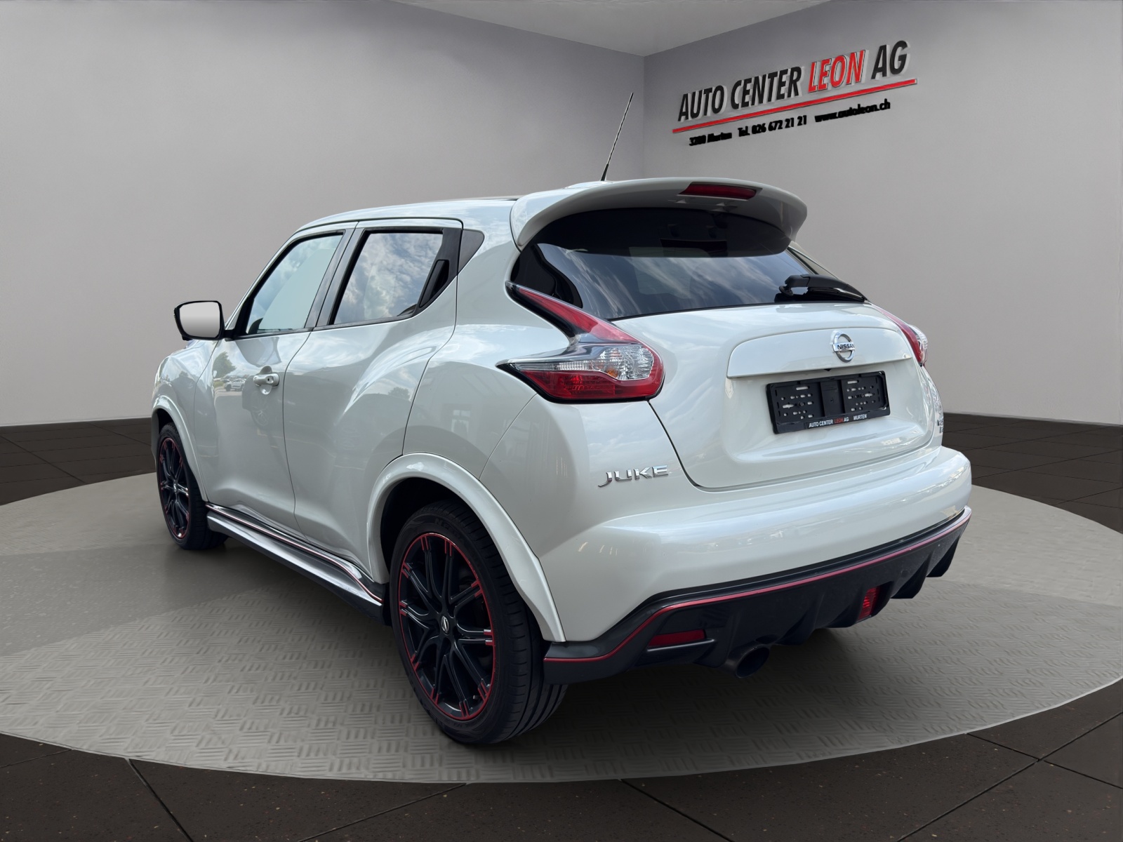 NISSAN Juke 1.6 DIG-T Nismo RS 4x4 Xtronic M-CVT-showroom-element-3