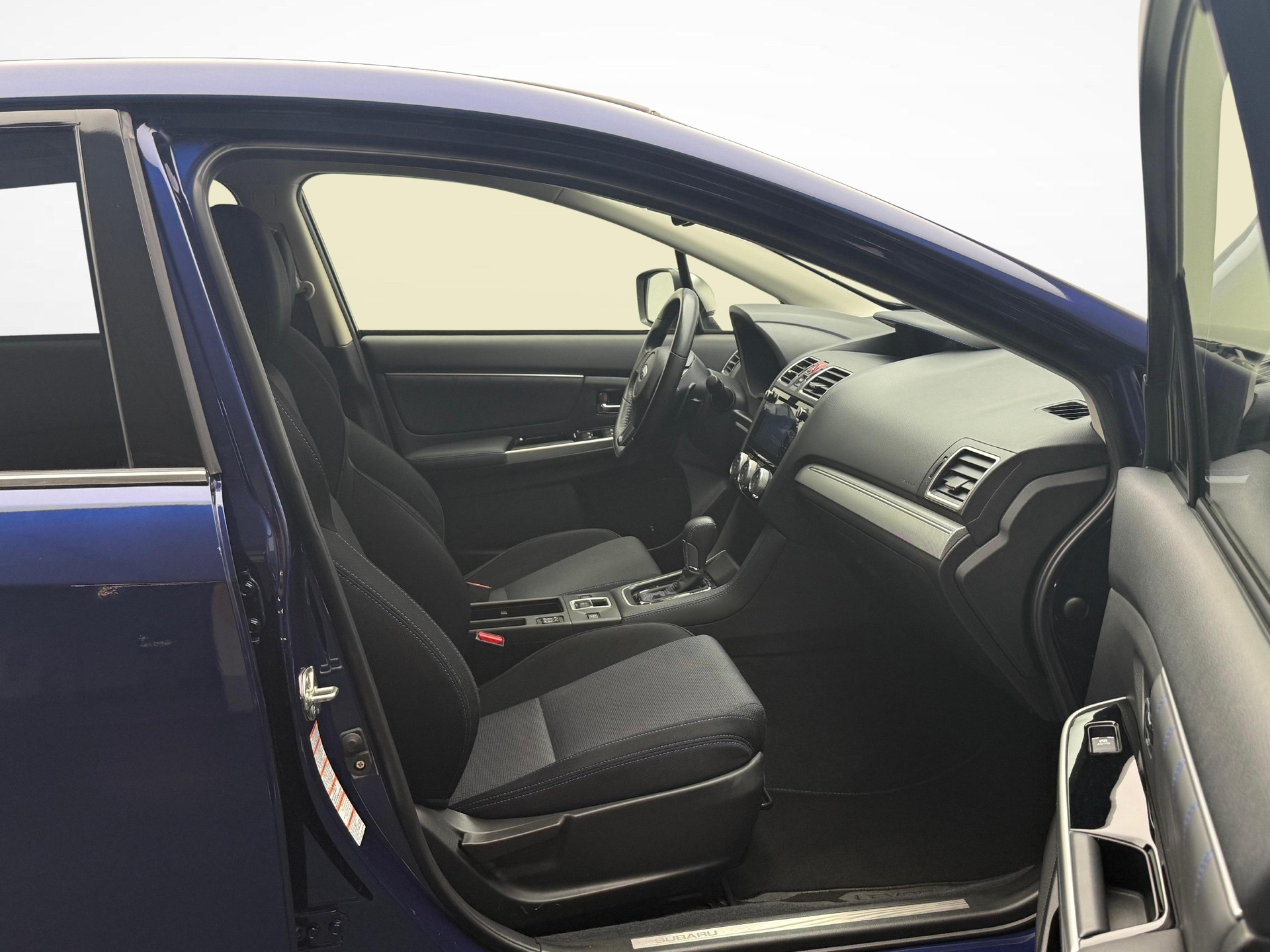 SUBARU Levorg 2.0i Swiss Plus-image-9