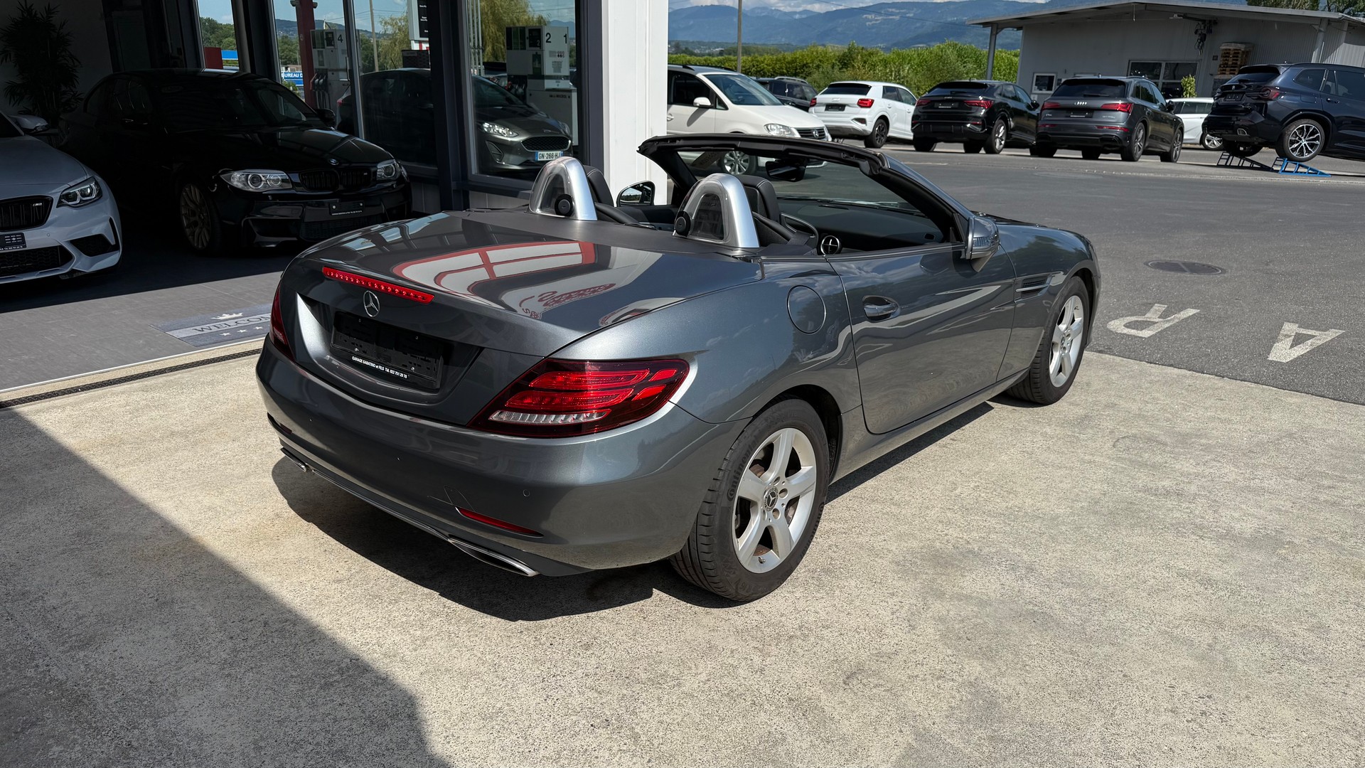 MERCEDES-BENZ SLC 200 9G-Tronic-image-3