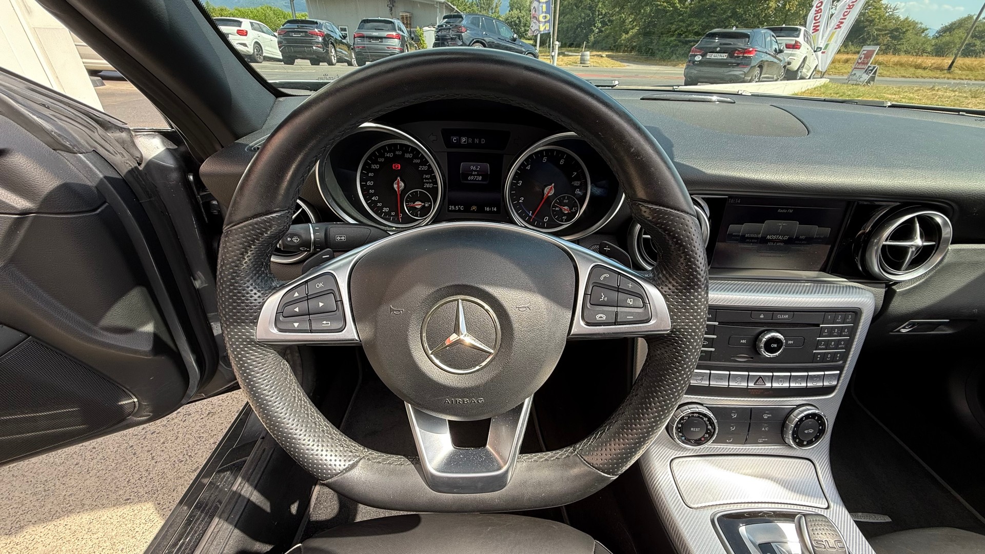 MERCEDES-BENZ SLC 200 9G-Tronic-image-10