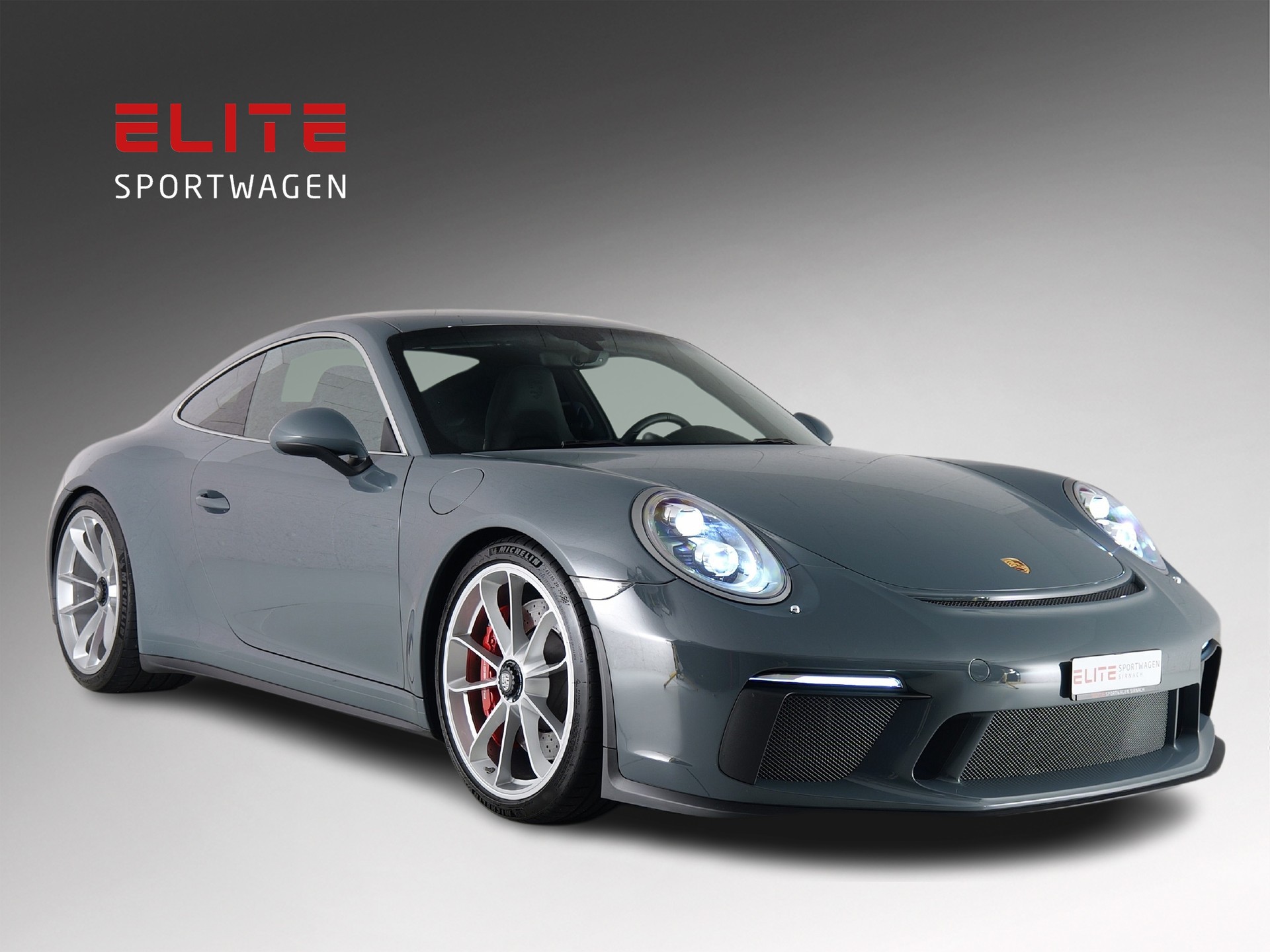 PORSCHE 911 GT3-showroom-element-3