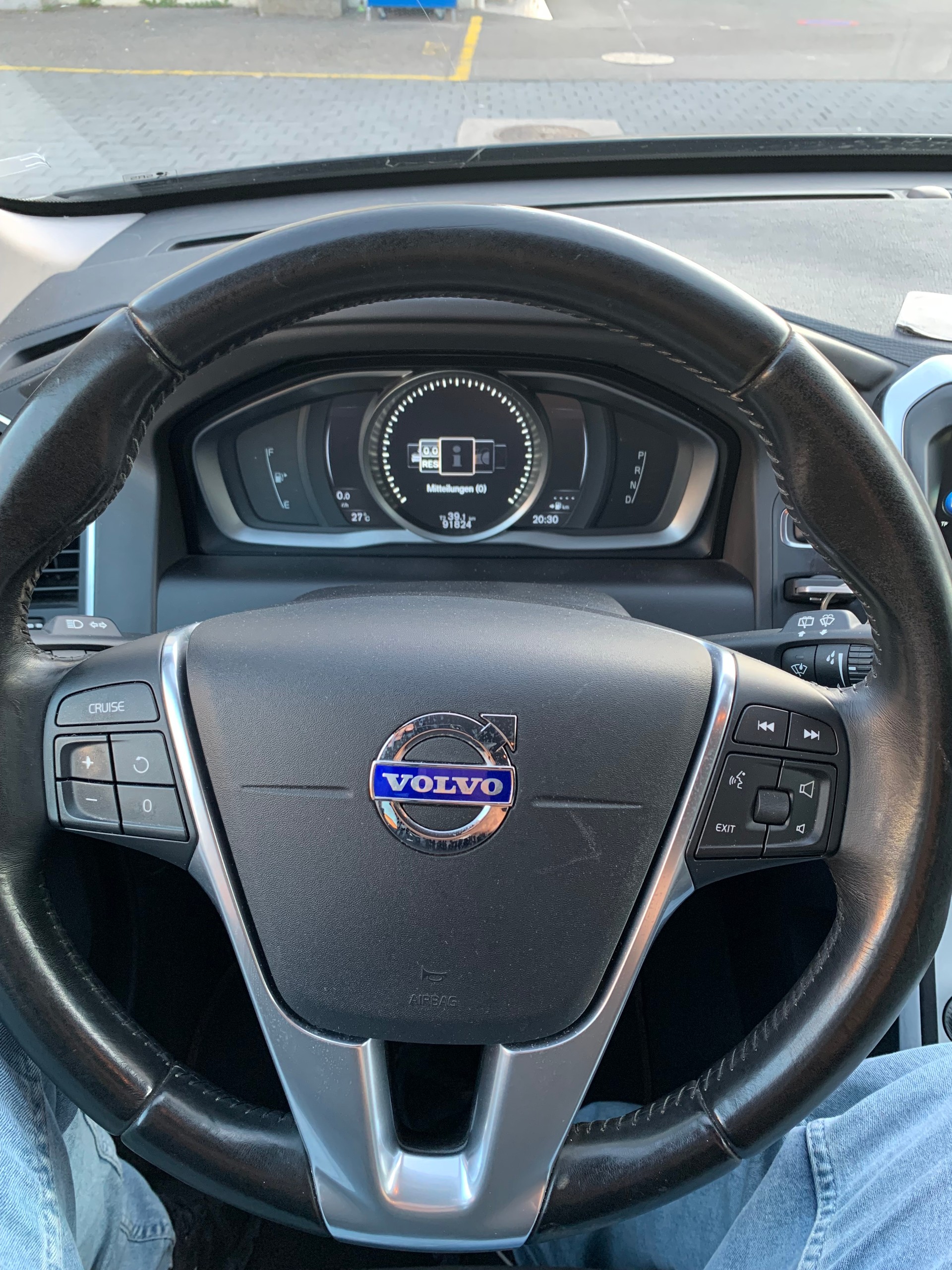 VOLVO XC60 D4 AWD OceanRace Geartronic-image-13