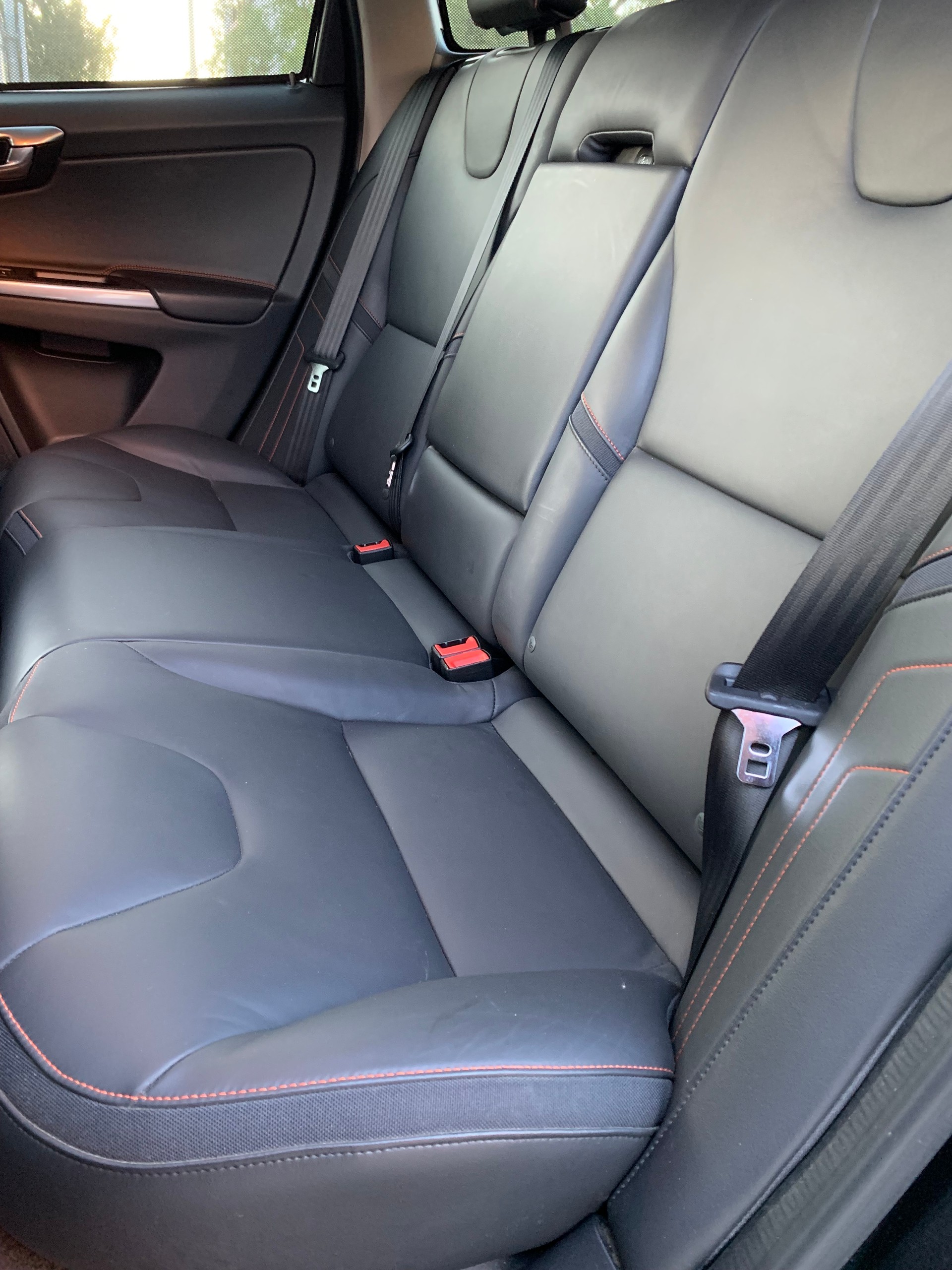 VOLVO XC60 D4 AWD OceanRace Geartronic-image-9