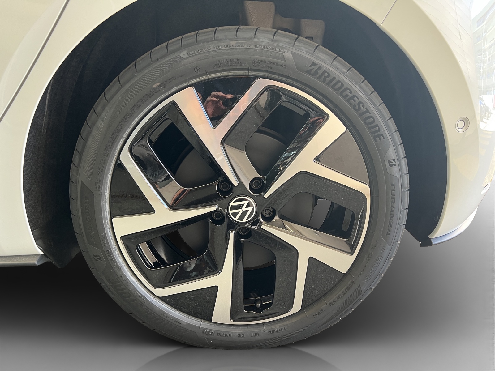 VW ID.3 Neo 58 kWh 190 PS Life-image-13