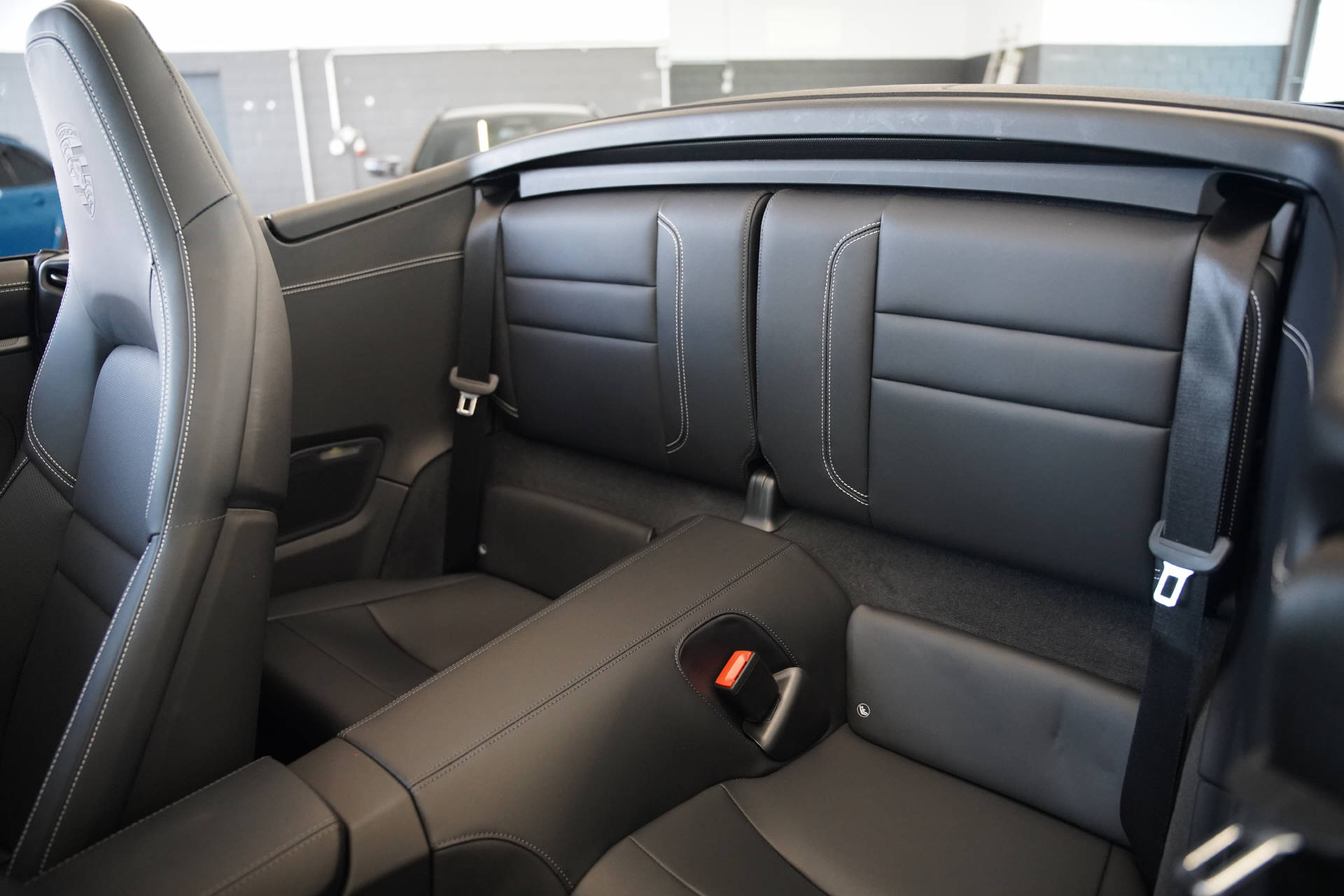 PORSCHE 911 Carrera Cabriolet PDK-image-10