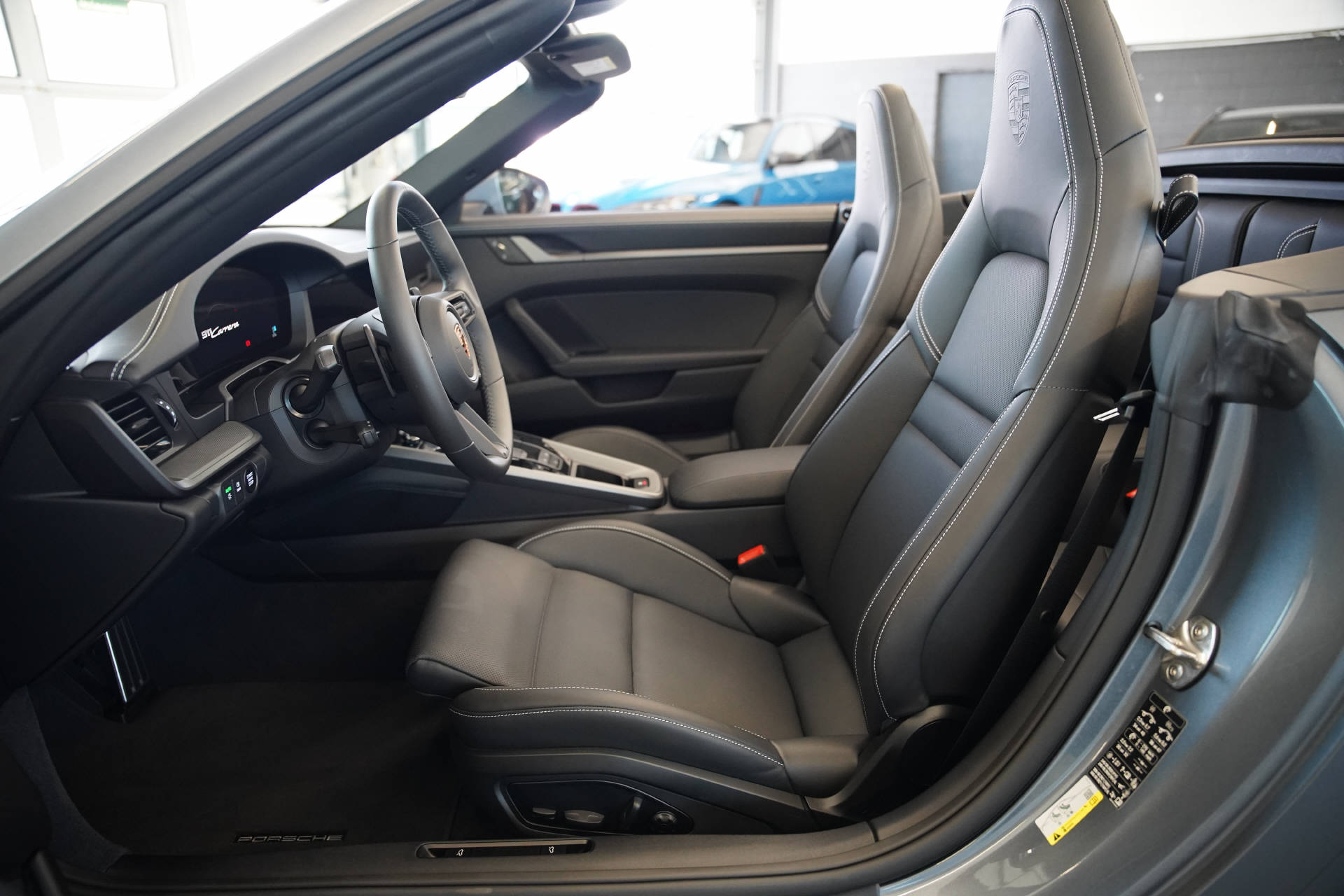PORSCHE 911 Carrera Cabriolet PDK-image-7
