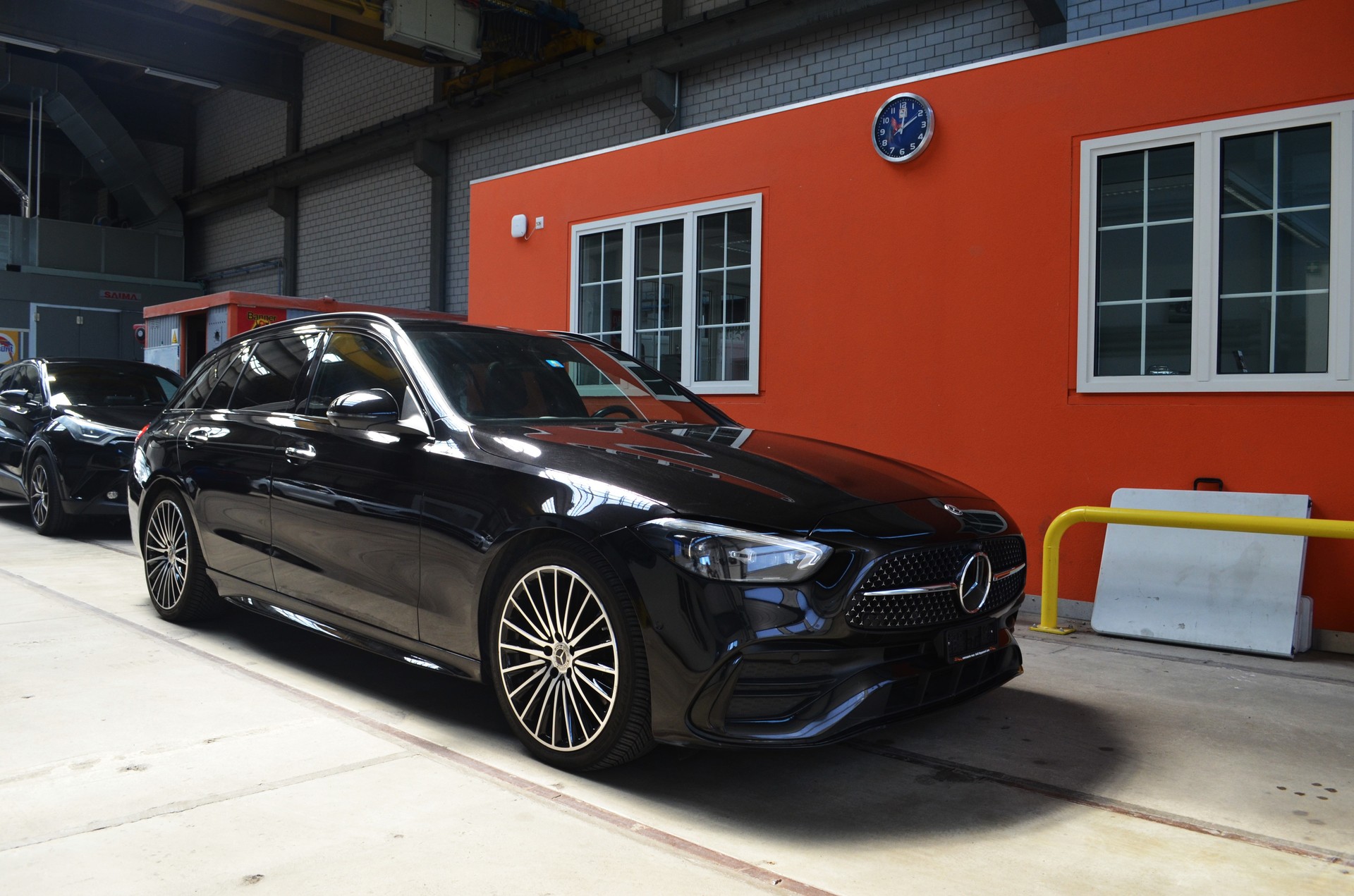 MERCEDES-BENZ C 220 d T 4Matic AMG Line