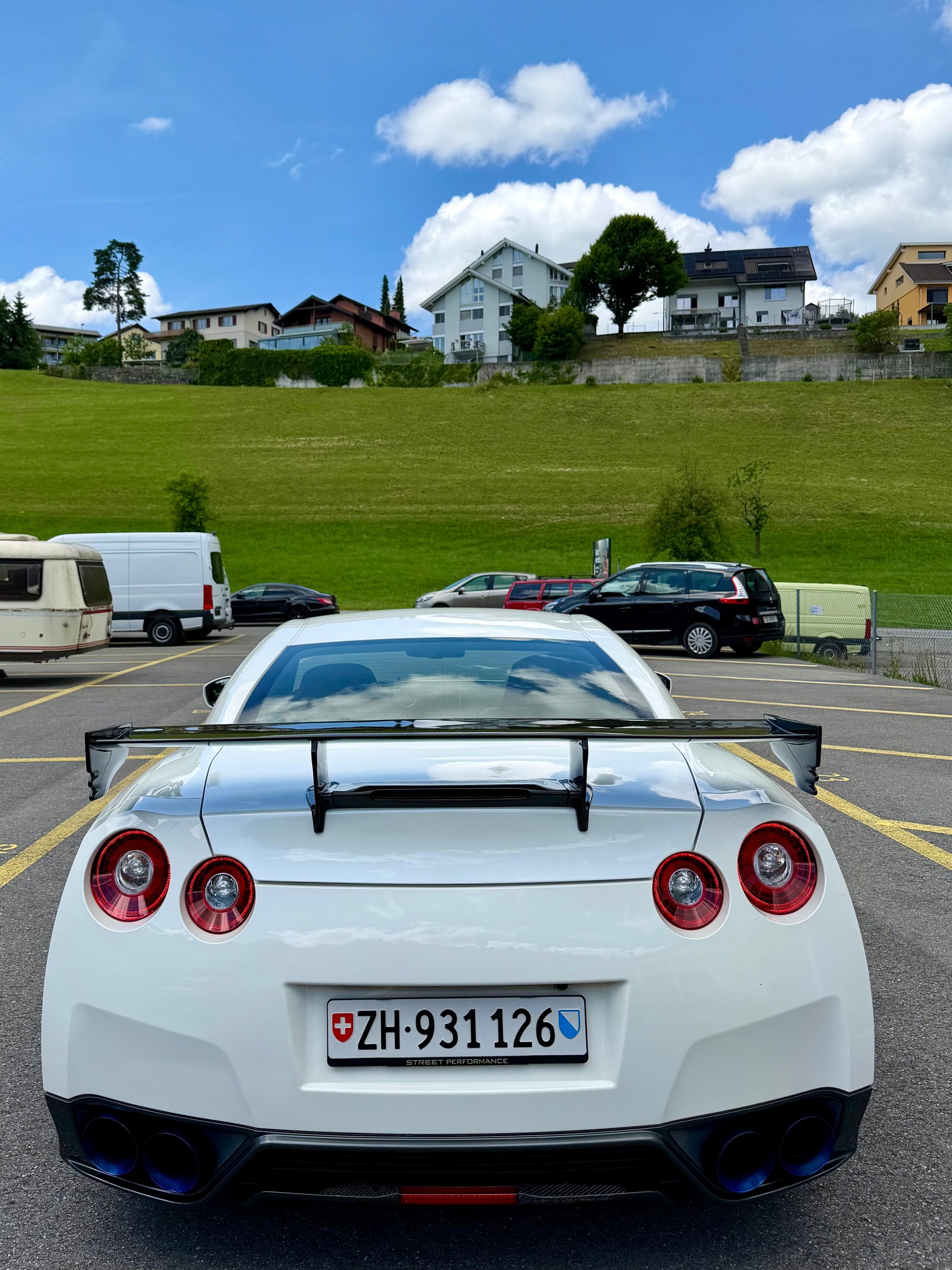 NISSAN 3.8 V6 BiT Track Edition-image-3