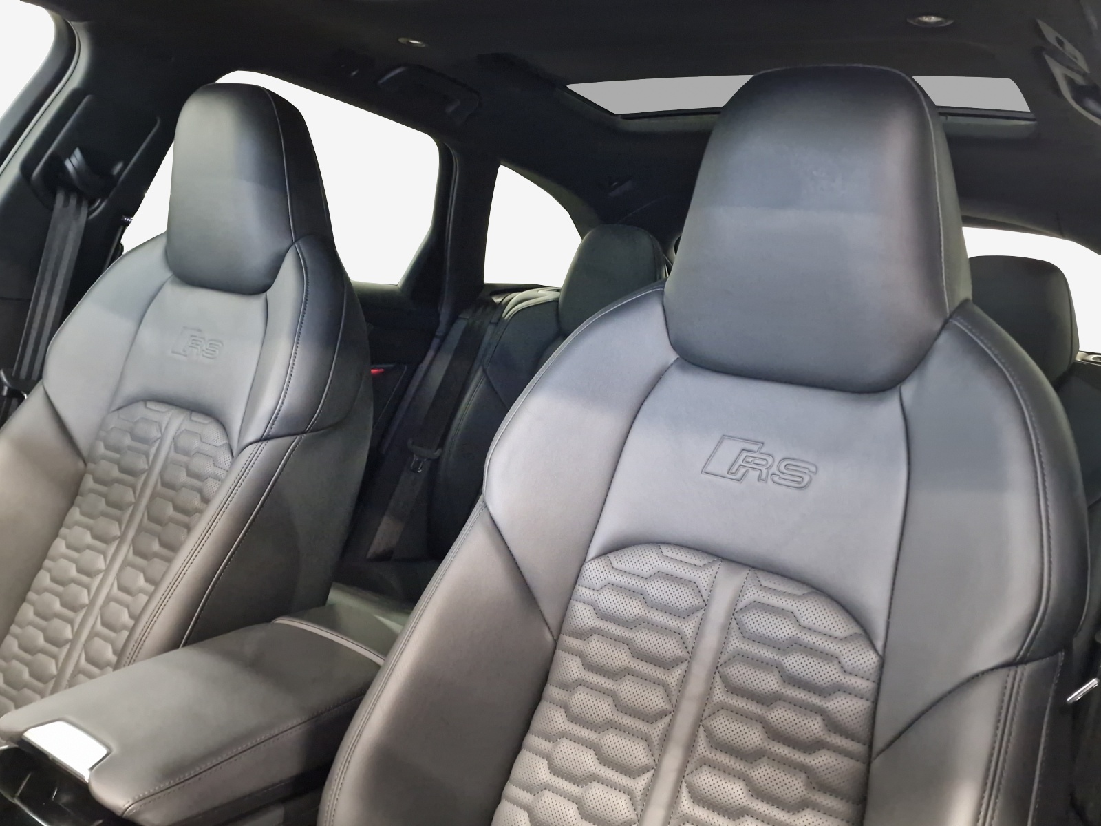 AUDI RS6 Avant 4.0 TFSI V8 Performance quattro-image-21