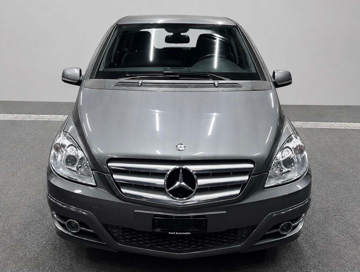 MERCEDES-BENZ B 180 My Star Autotronic
