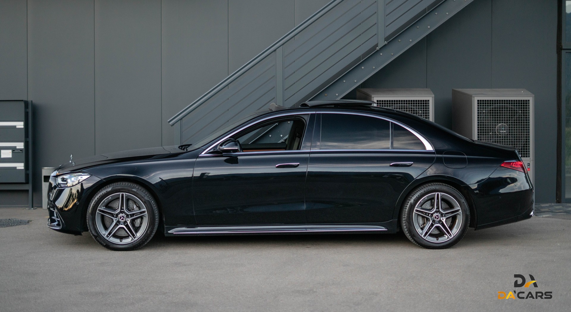 MERCEDES-BENZ S 580 e L 4Matic AMG Line 9G-Tronic-showroom-element-2