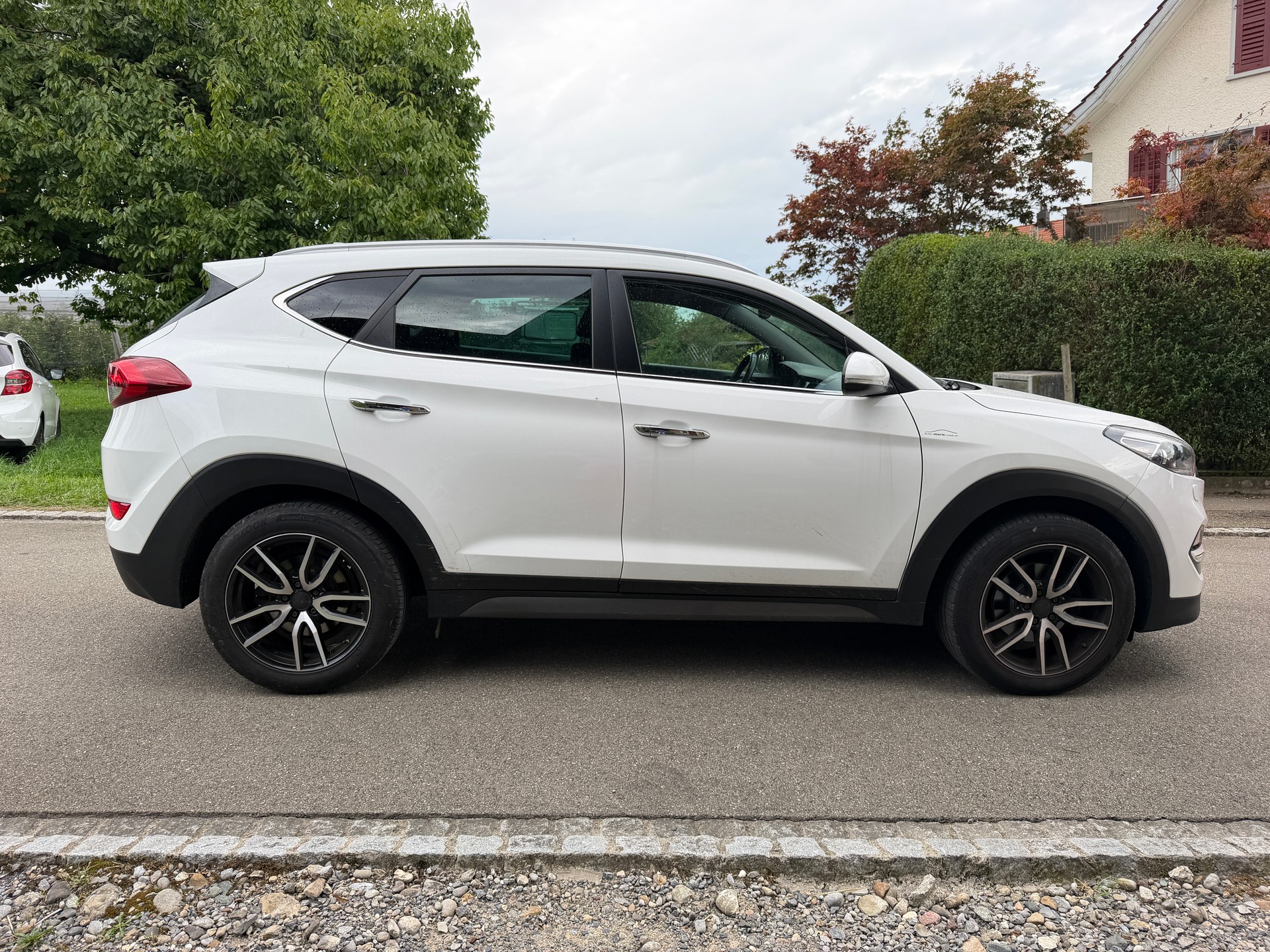 HYUNDAI Tucson 2.0 CRDI Plena 4WD Automatic-image-7