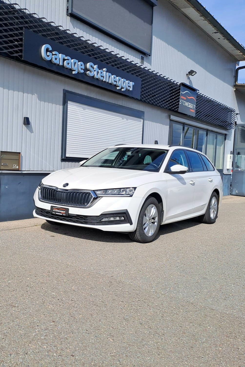 SKODA Octavia Combi 2.0 TDI DSG Ambition 4x4