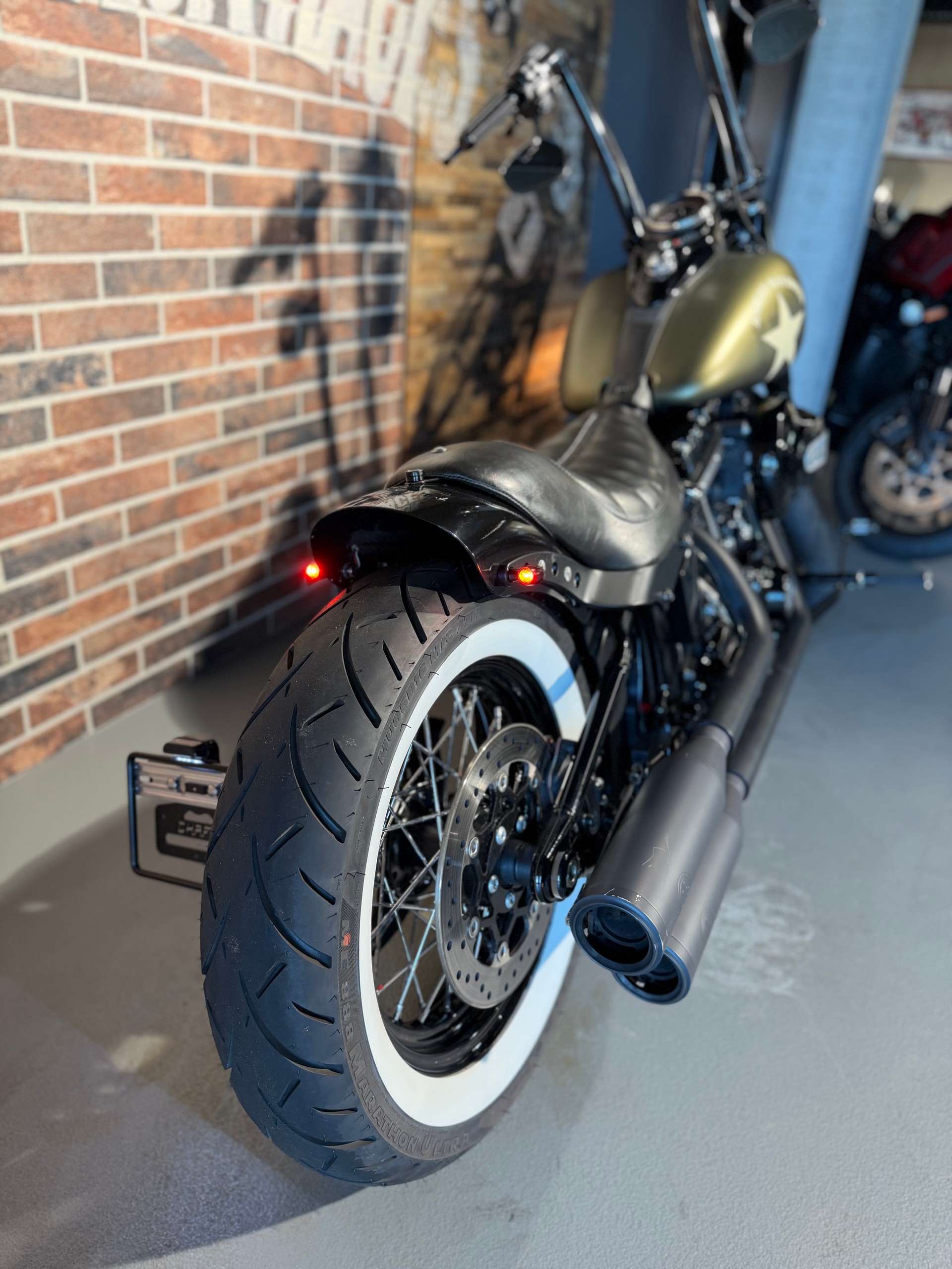HARLEY-DAVIDSON FLSS Softail Slim S110 ABS-image-11