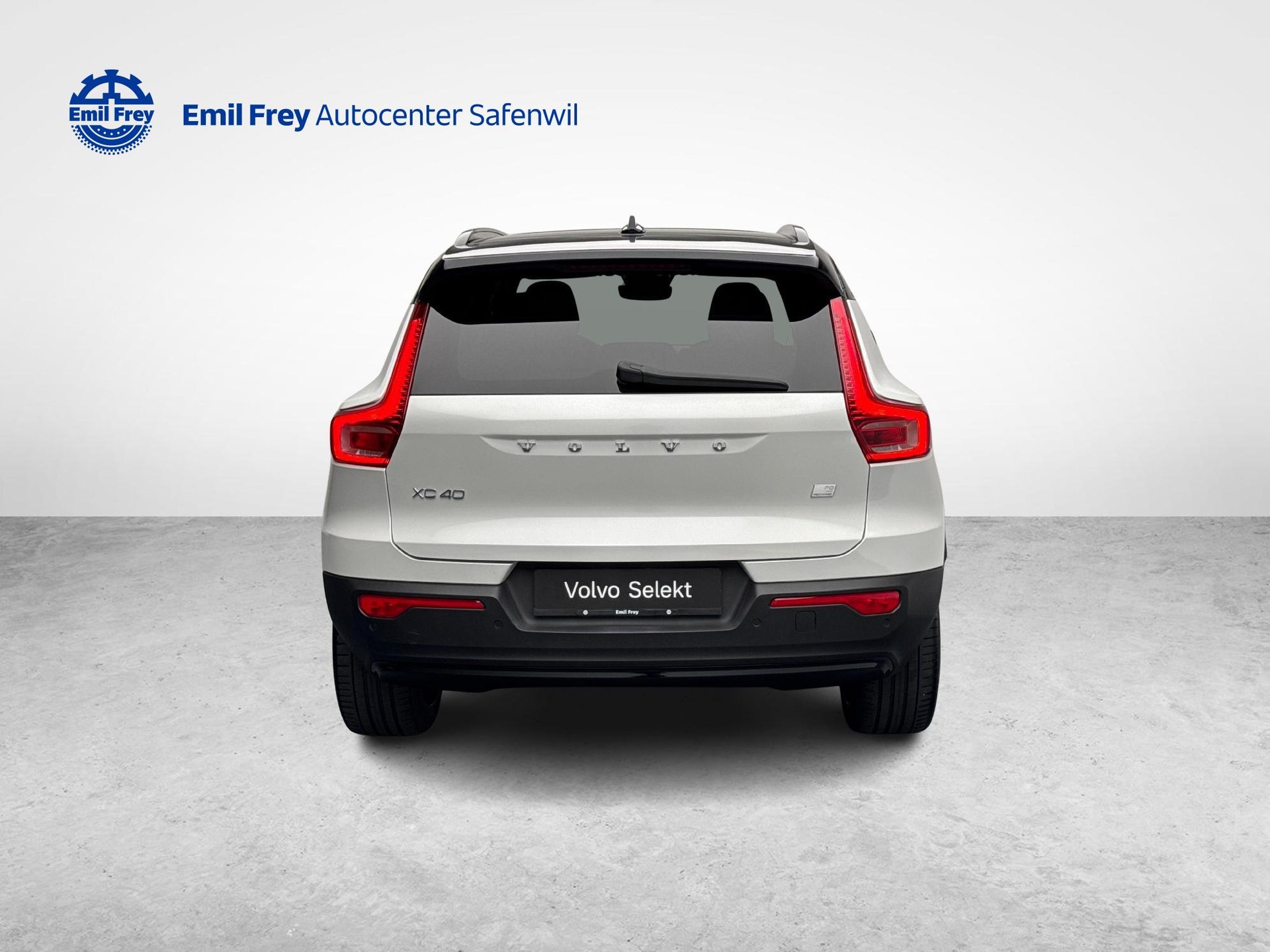 VOLVO XC40 P8 Twin R-Design AWD-showroom-element-3