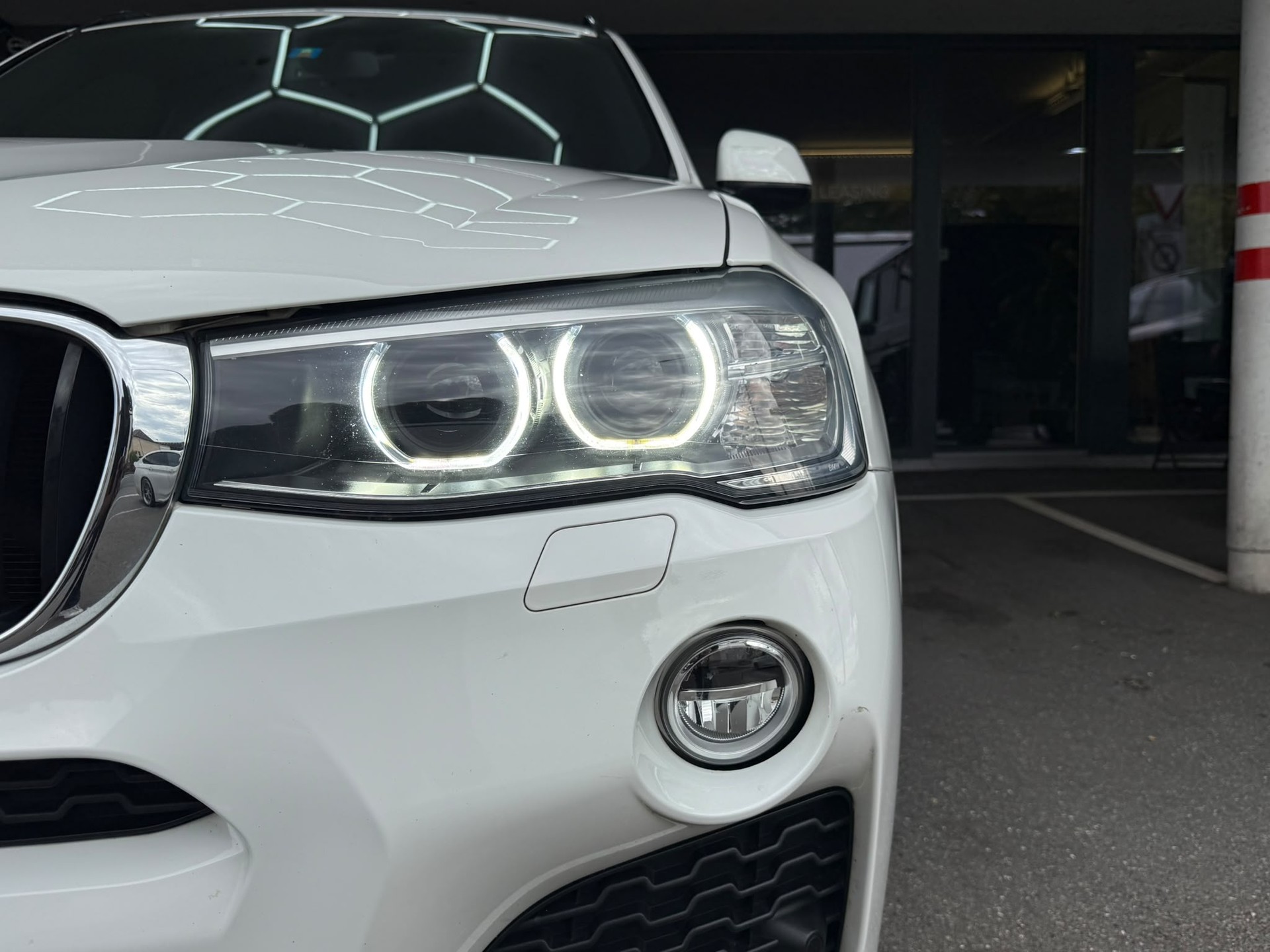 BMW X3 xDrive 20d M-Sport *HUD* *Pano-Dach* *Frisch ab MFK* Steptronic-showroom-element-3