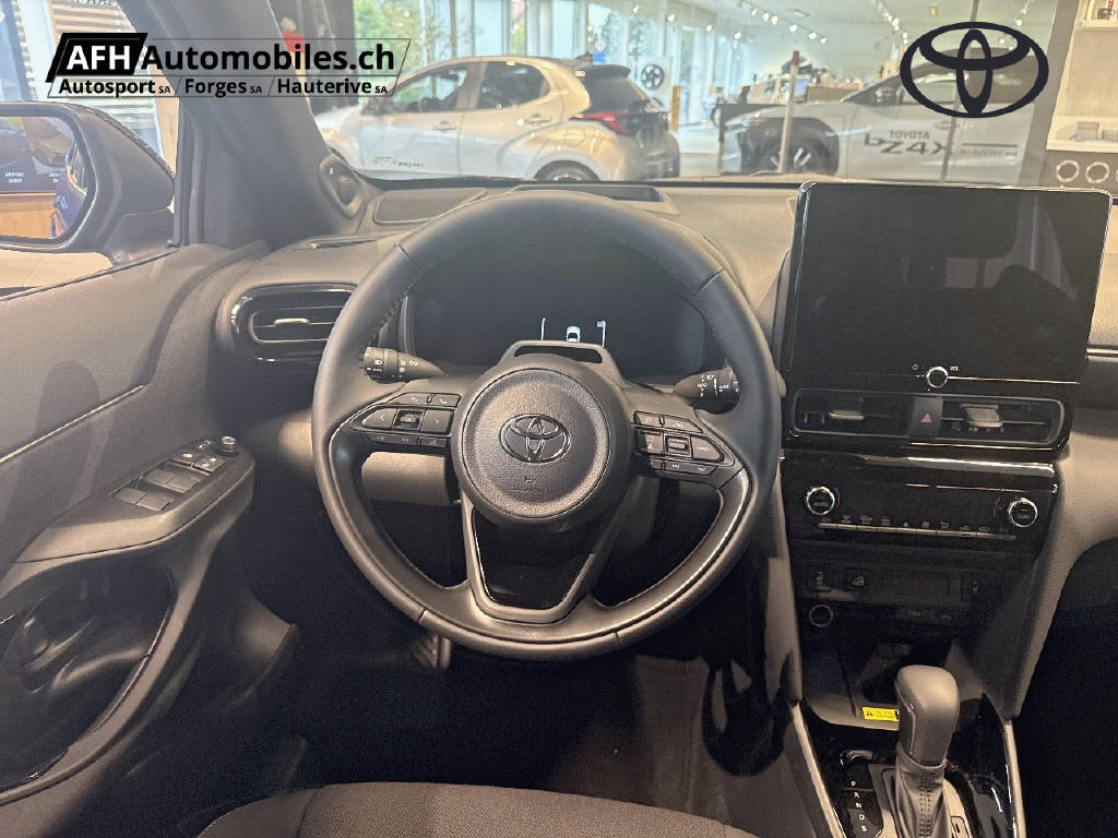 TOYOTA Yaris Cross 1.5 VVT-i HSD Premium AWD-i-image-10