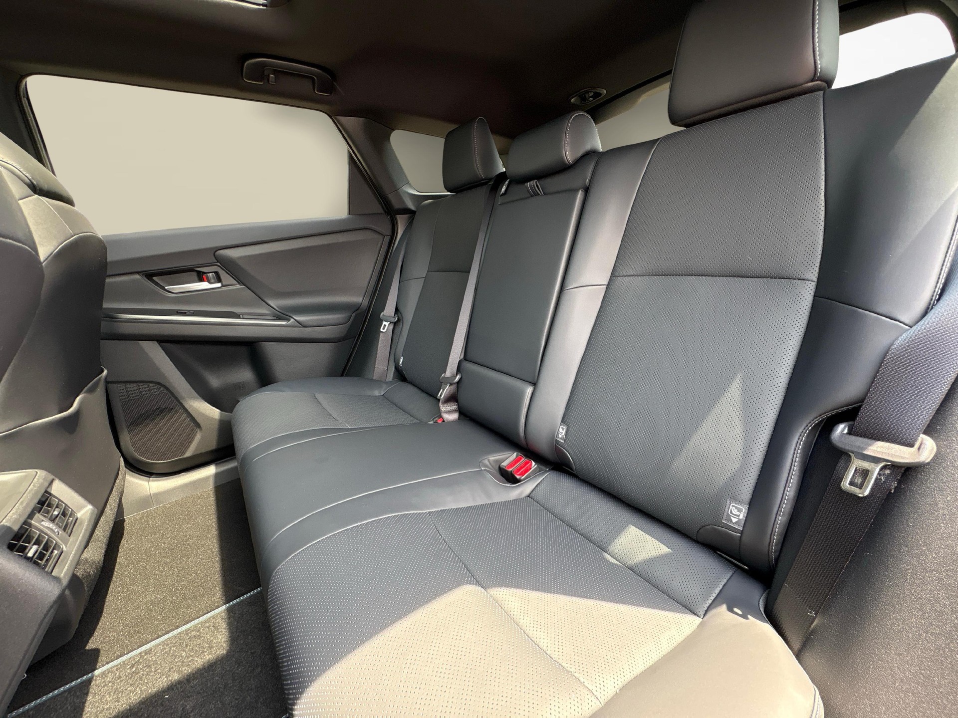 SUBARU E-Outback eV Luxury AWD-image-10