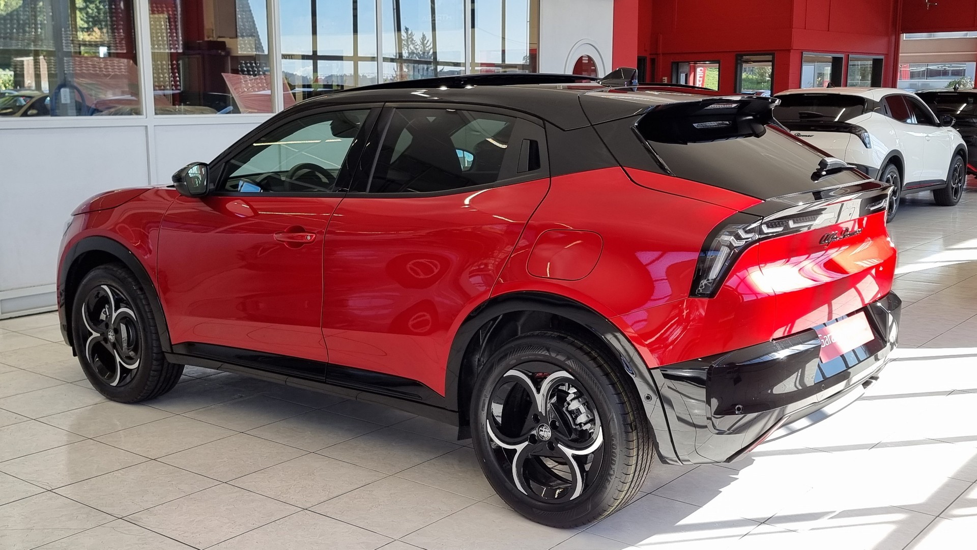 ALFA ROMEO Junior 1.2 TI Tech & Sky MY 26-showroom-element-3