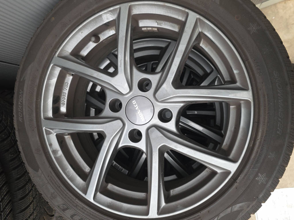 PEUGEOT 208 1.2 PureTech Active Pack-image-24