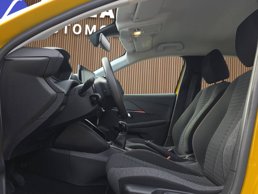 PEUGEOT 208 1.2 PureTech Active Pack-image-11