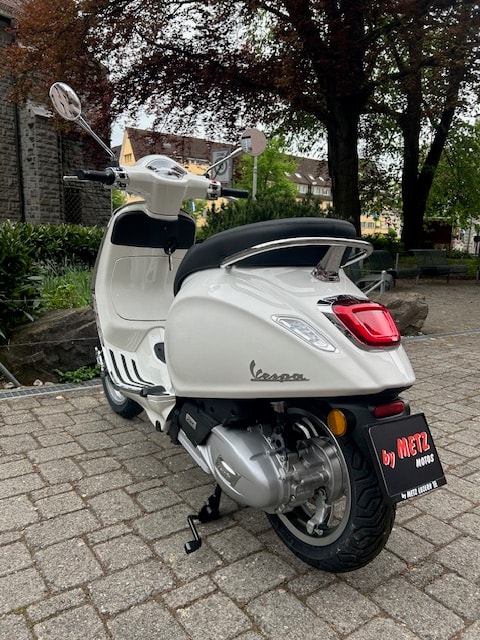 PIAGGIO Vespa 125 Primavera ABS-image-1