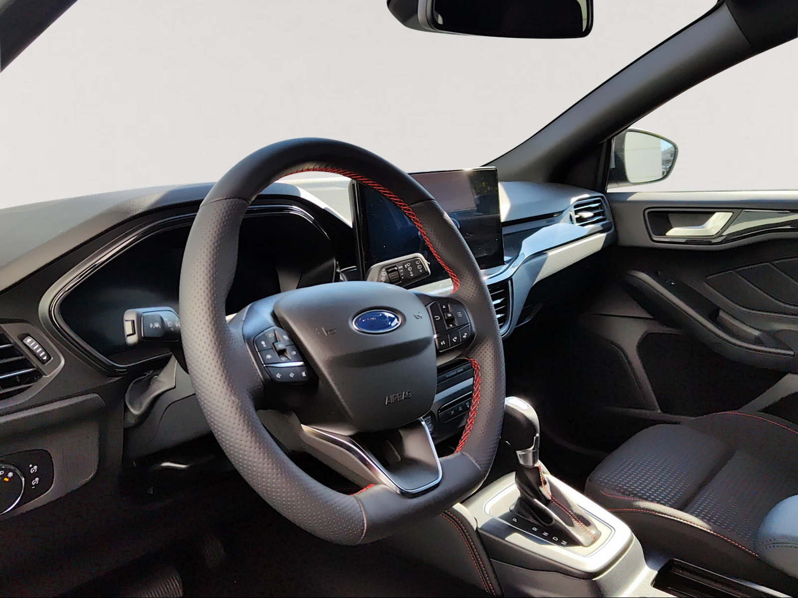 FORD Focus 1.0 MHEV ST-Line X Automat-image-6