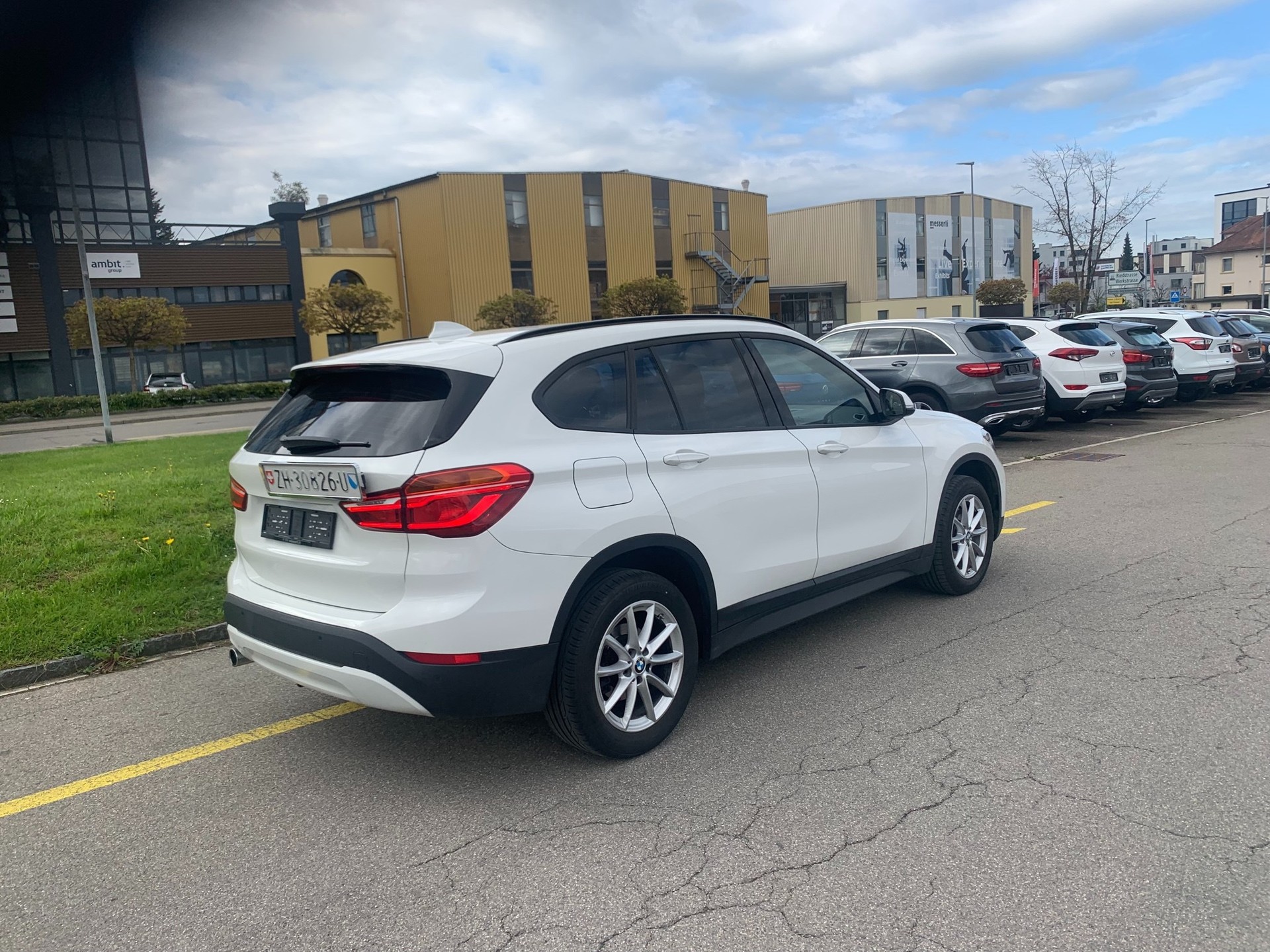 BMW X1 xDrive 18d Sport Line Steptronic-image-5