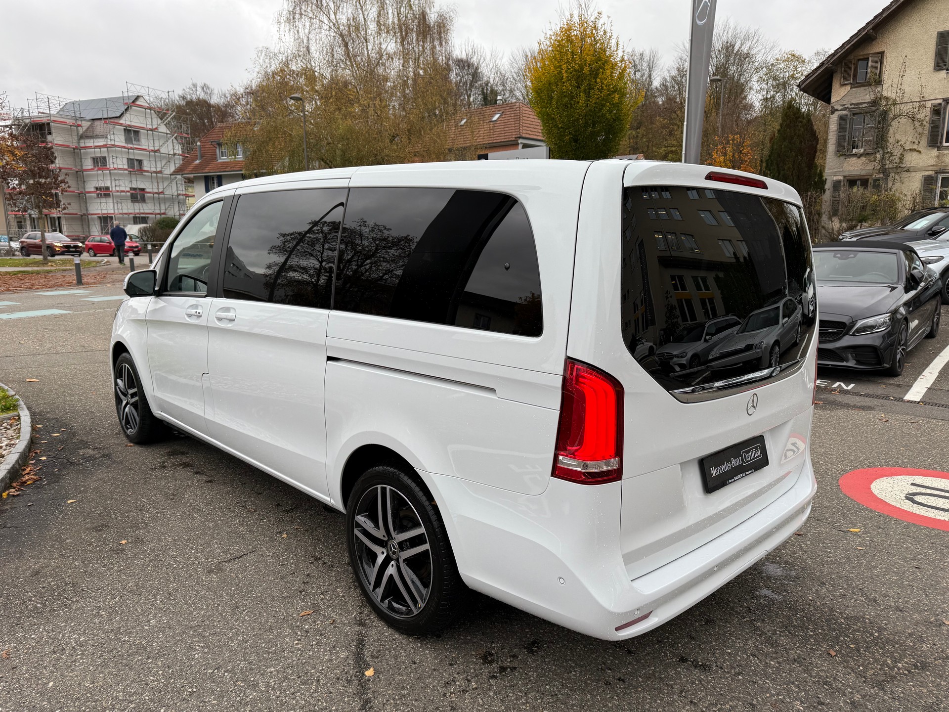 MERCEDES-BENZ V 220 d L 4Matic-image-7
