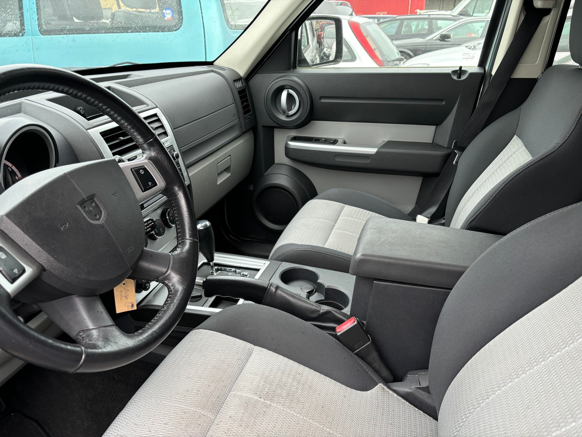 DODGE Nitro 2.8 CRD SXT Automatic-image-3