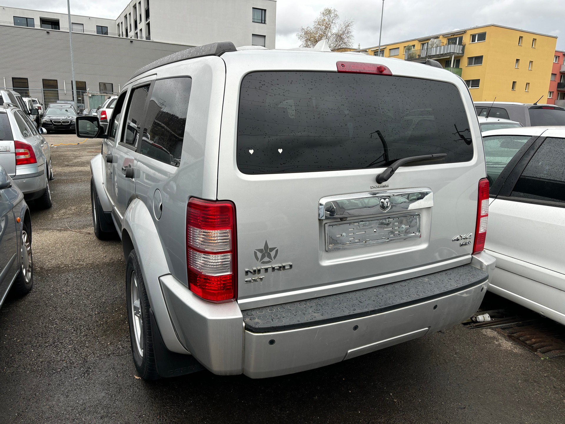 DODGE Nitro 2.8 CRD SXT Automatic-image-2