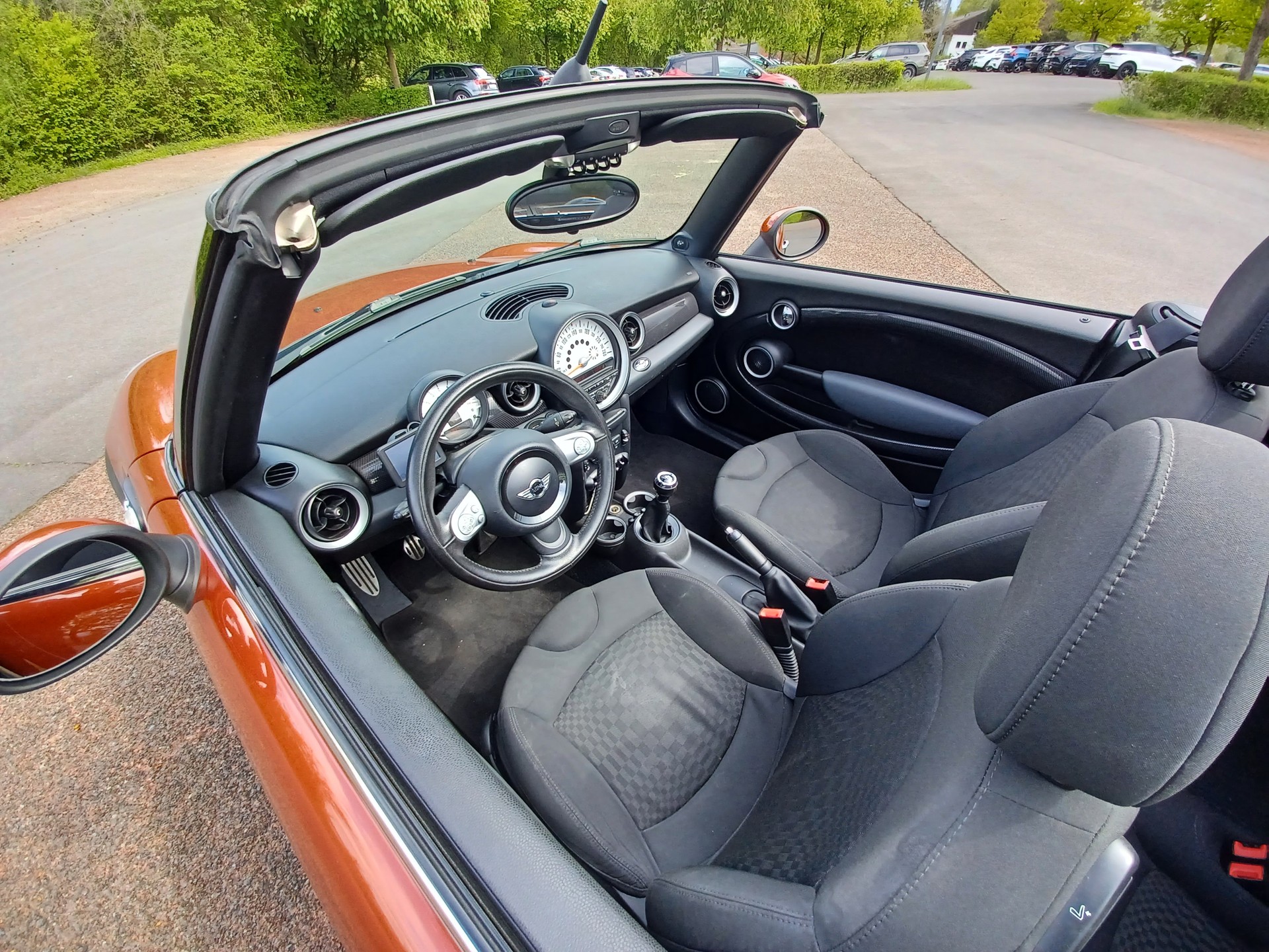 MINI Cooper S Cabriolet-image-10