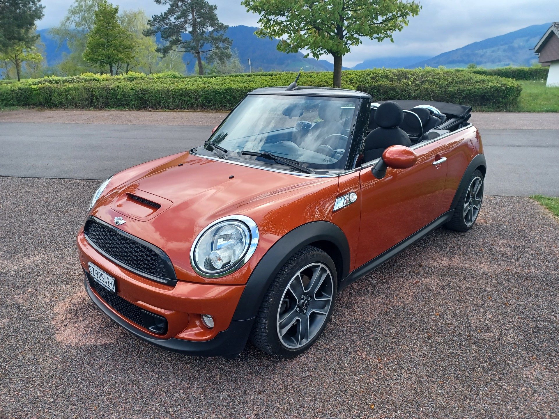 MINI Cooper S Cabriolet-image-4