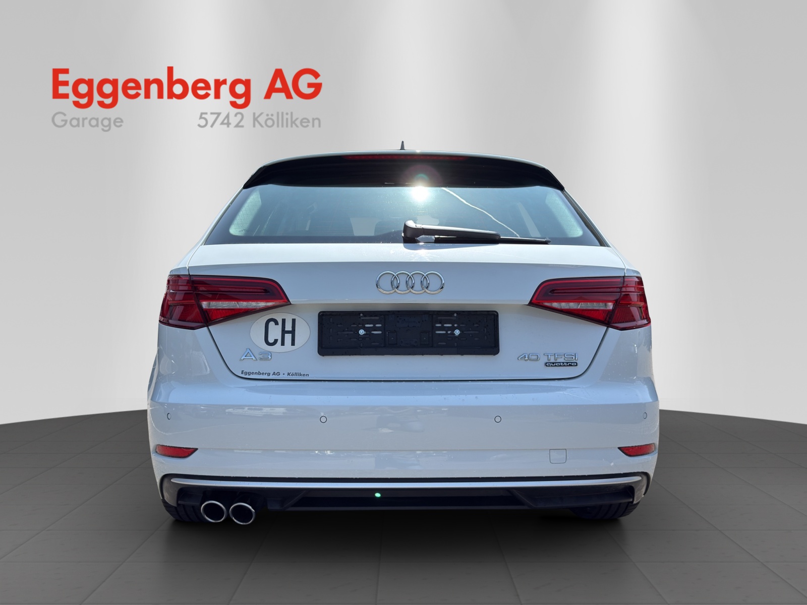 AUDI A3 Sportback 40 TFSI Sport quattro S-tronic-showroom-element-3