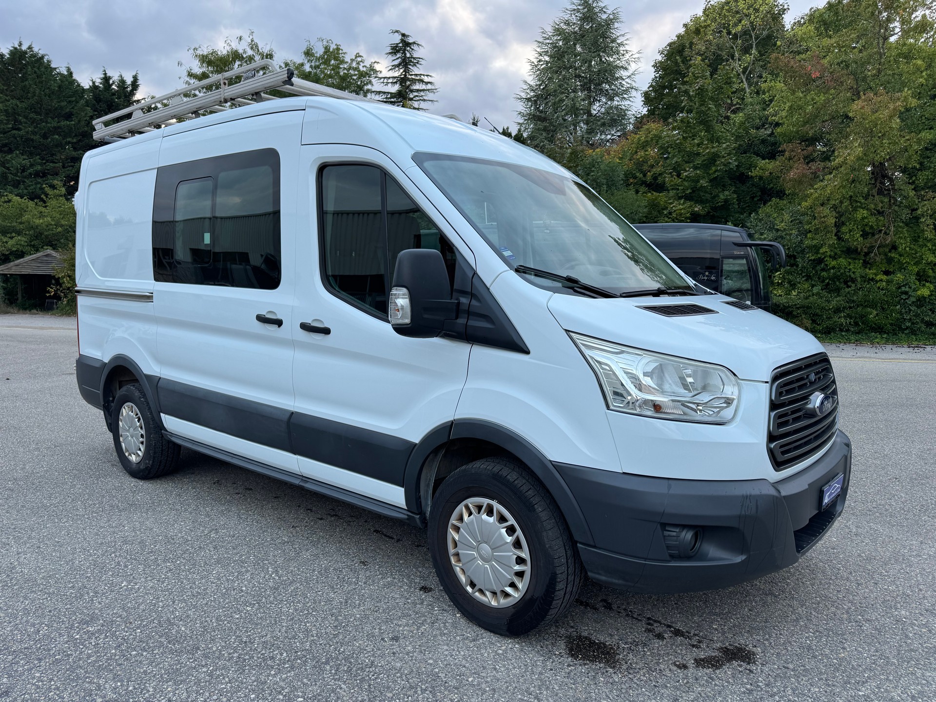 FORD Transit Van DCiV 350 L2H2 Ambiente RWD-image-3