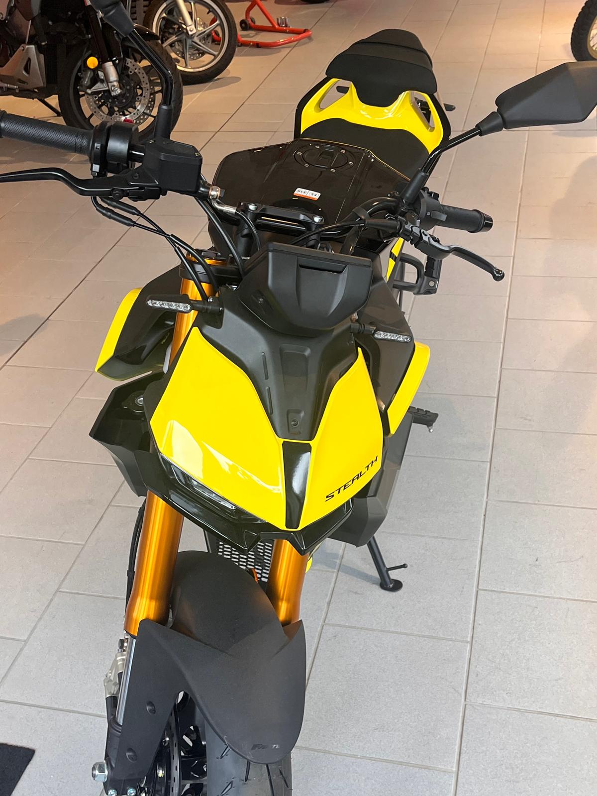 FANTIC STEALTH 125