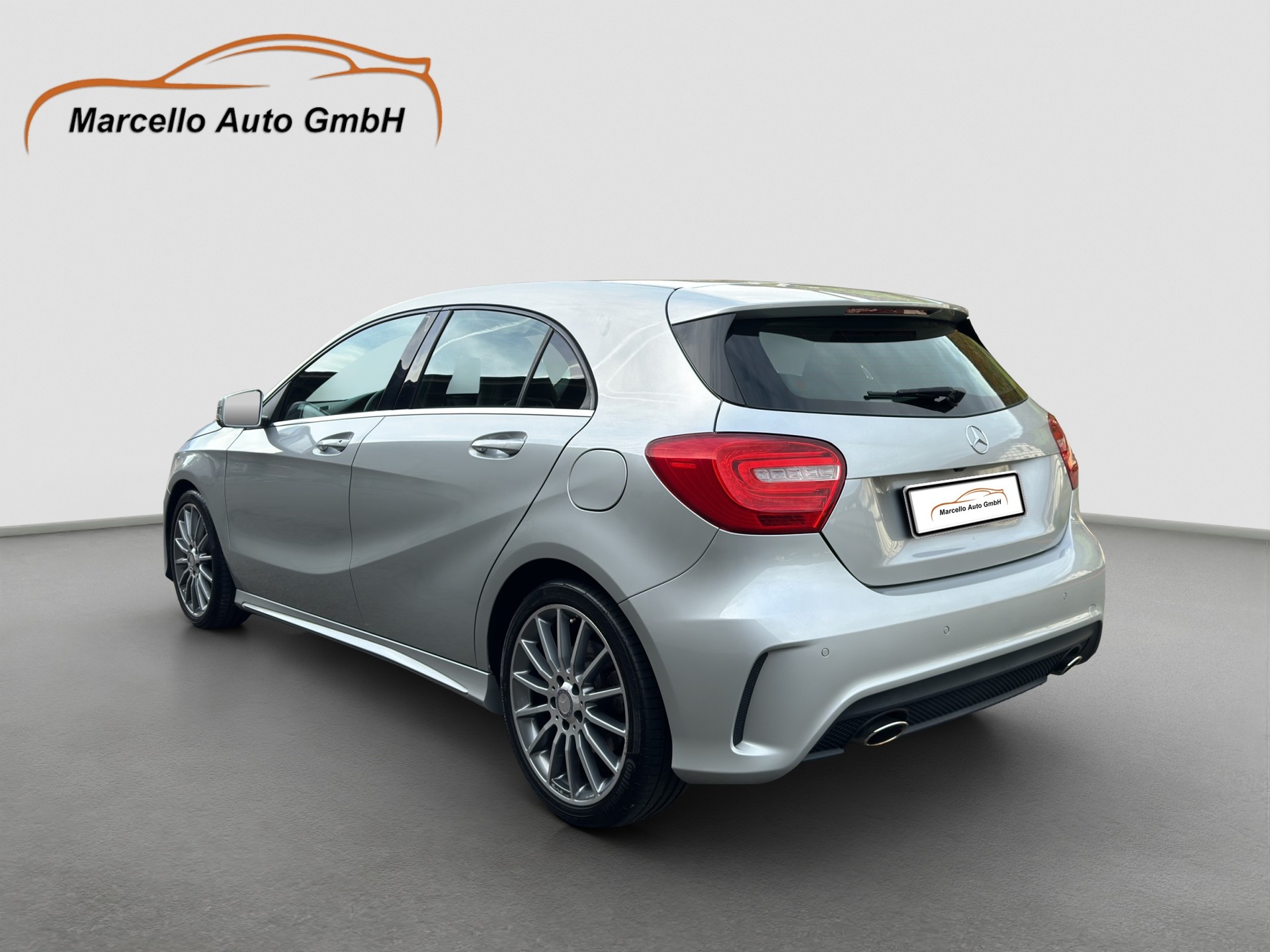 MERCEDES-BENZ A 250 AMG Line 4Matic 7G-DCT-image-13