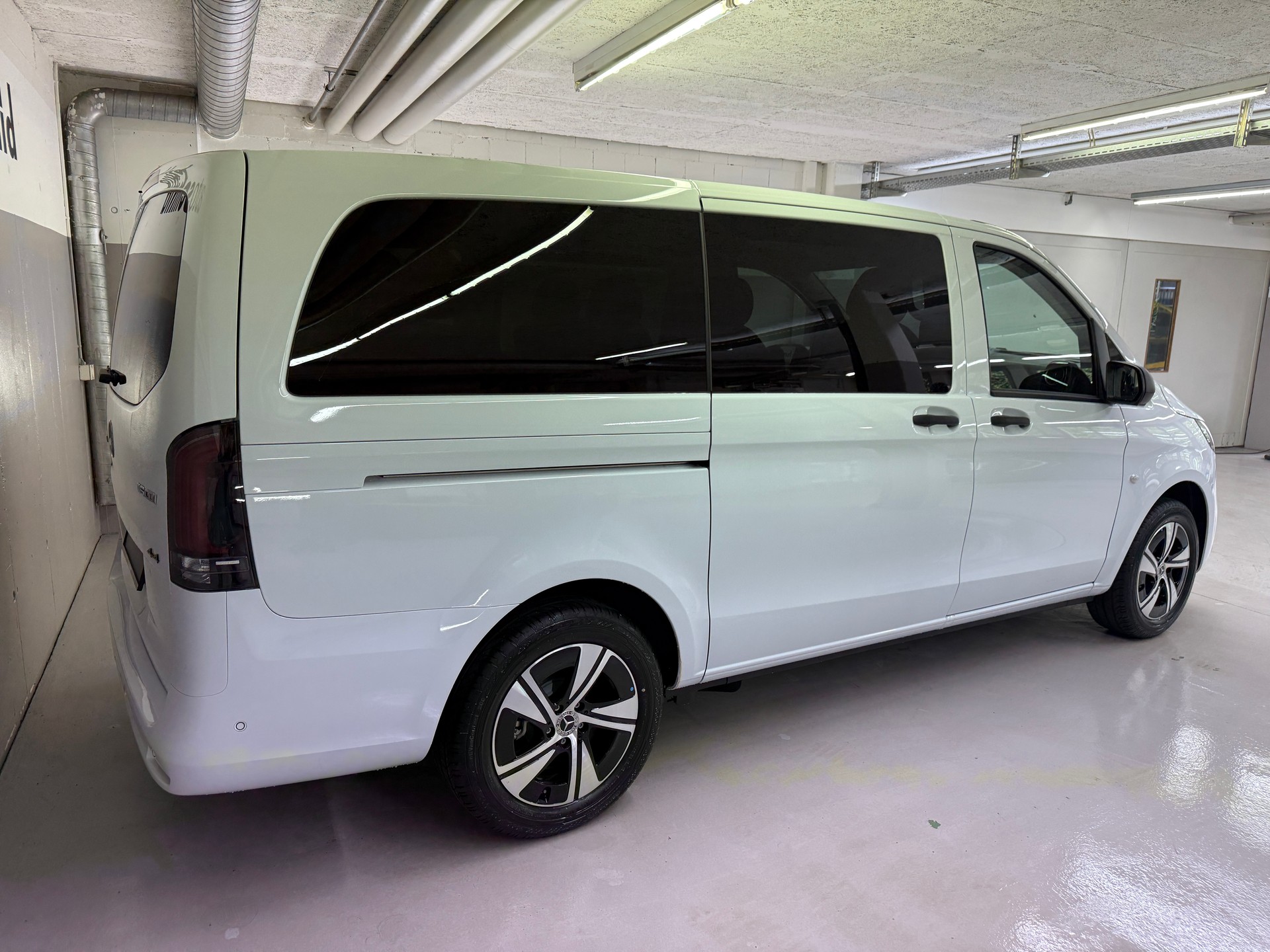 MERCEDES-BENZ Vito 116 CDI 4MATIC Tourer SELECT Family 3200mm L-showroom-element-3