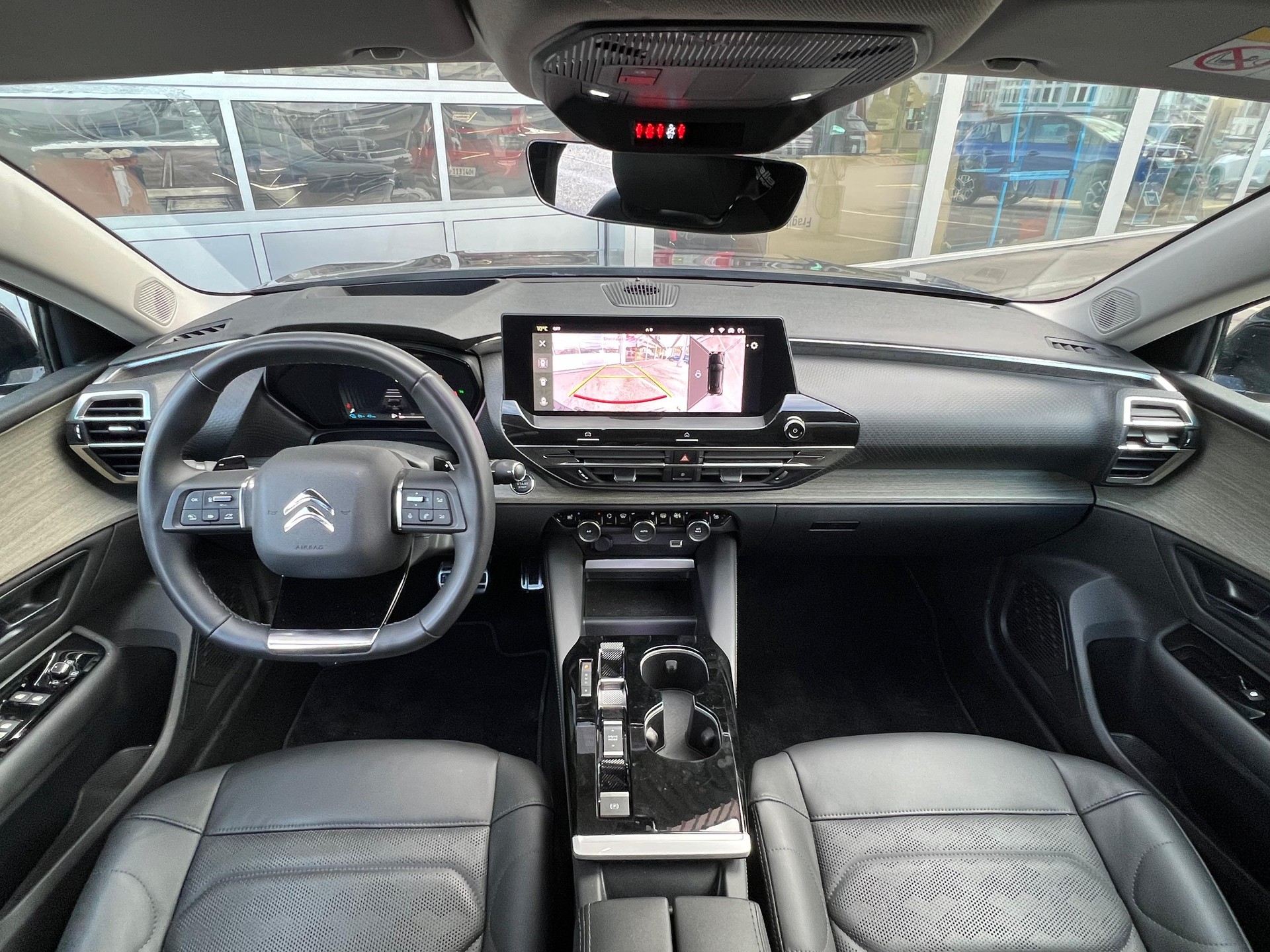 CITROEN C5 X 1.6 Plug-in Hybrid Shine Pack-image-13