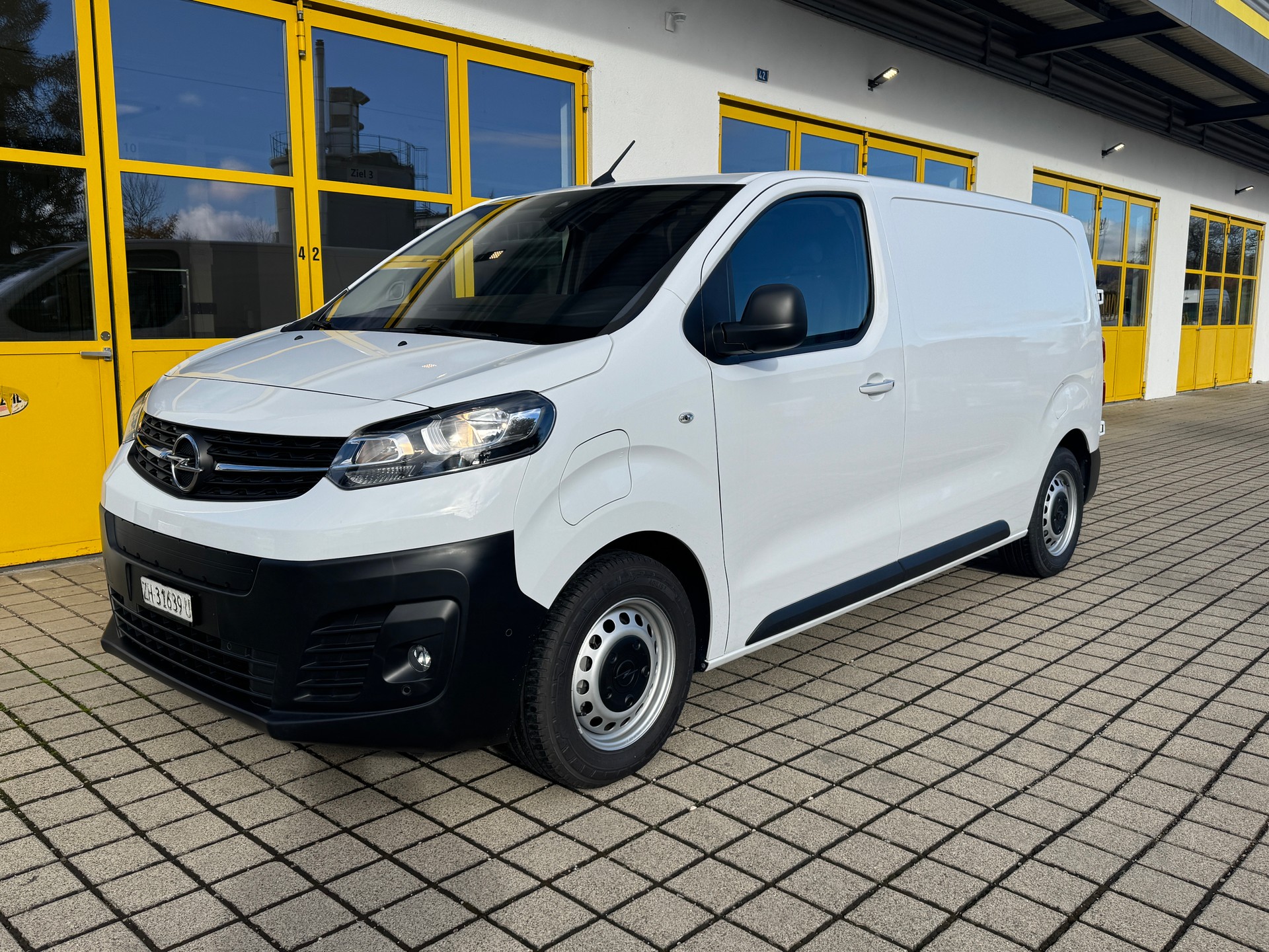 OPEL Vivaro Cargo-e 75 kWh M