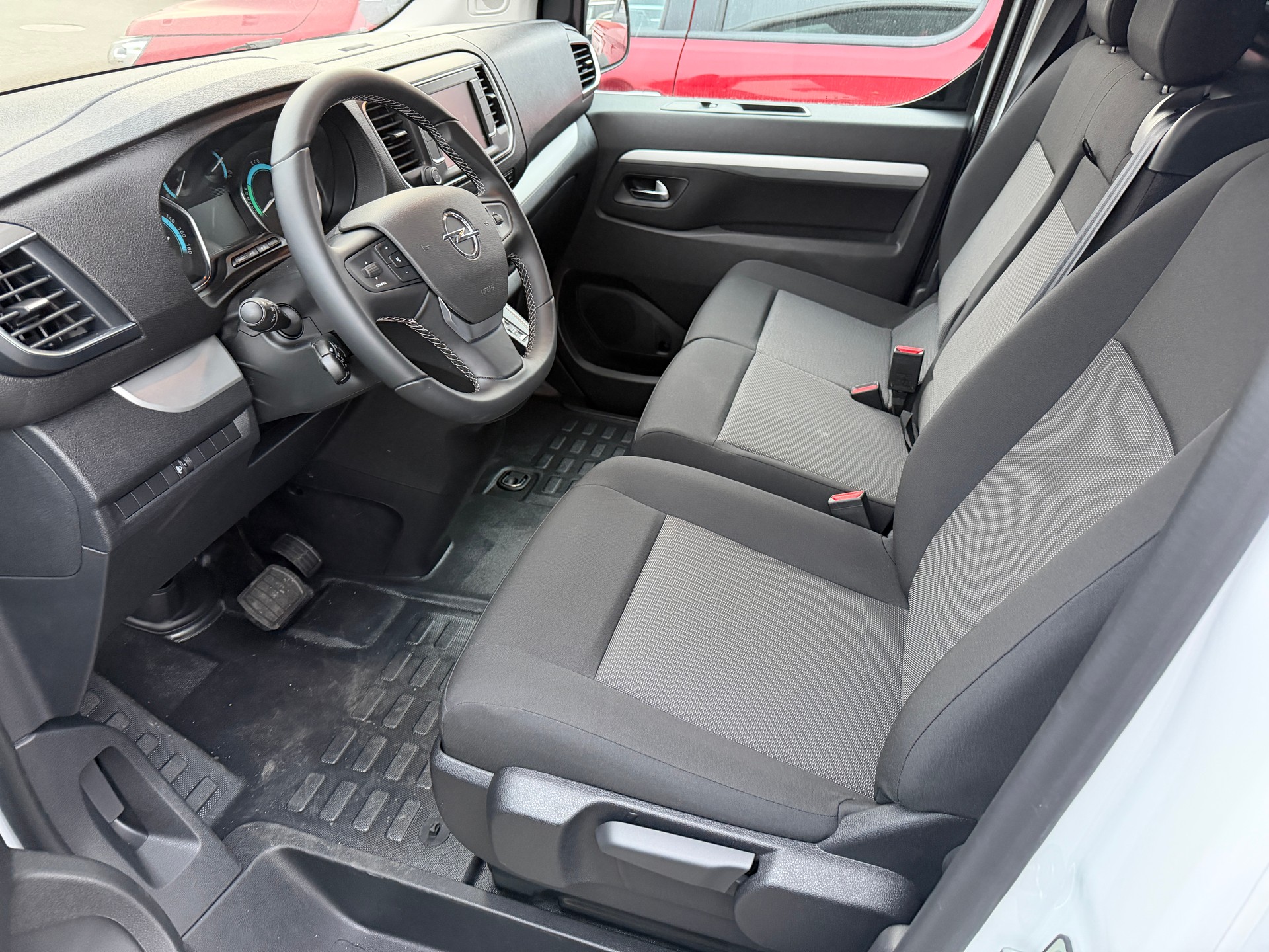 OPEL Vivaro Cargo-e 75 kWh M-image-6