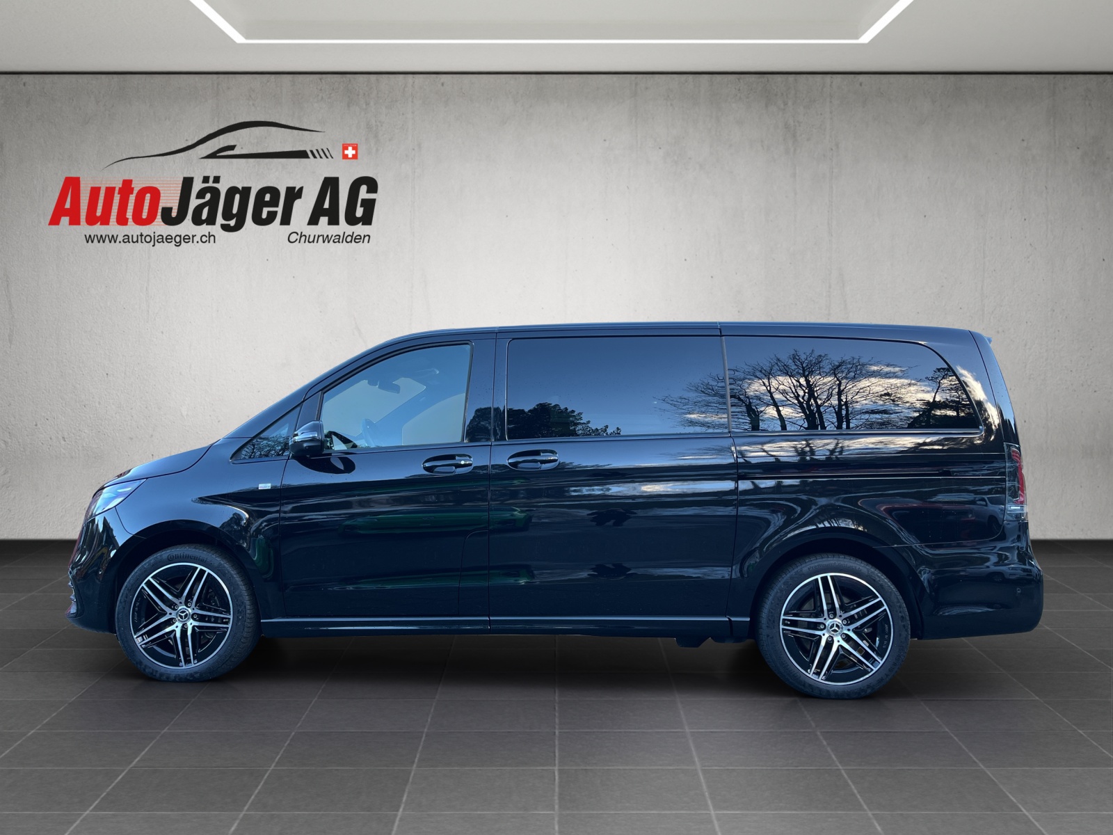 MERCEDES-BENZ V 300 lang 9G-Tronic-image-2