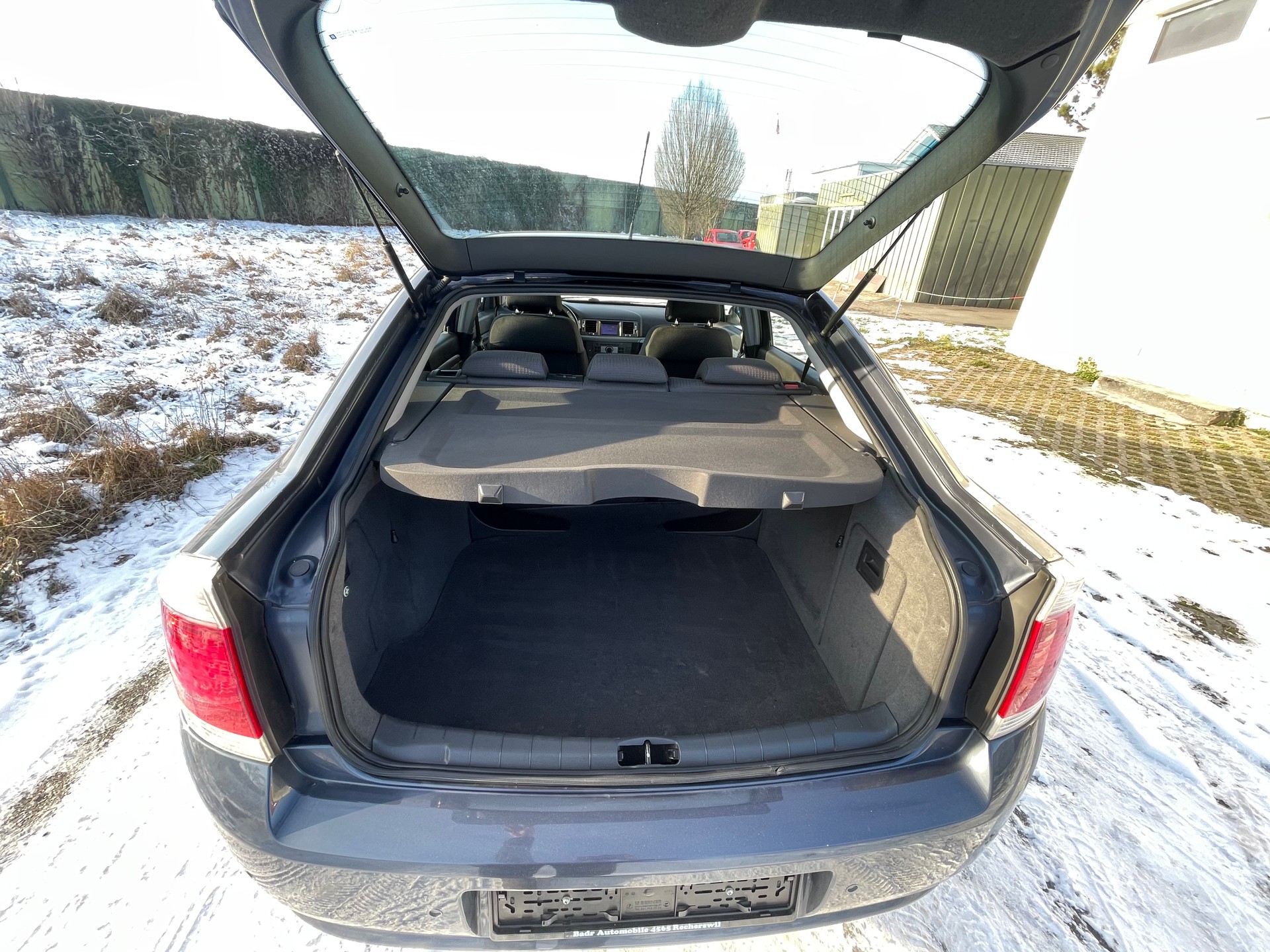 OPEL Vectra 2.2 Elegance-image-9