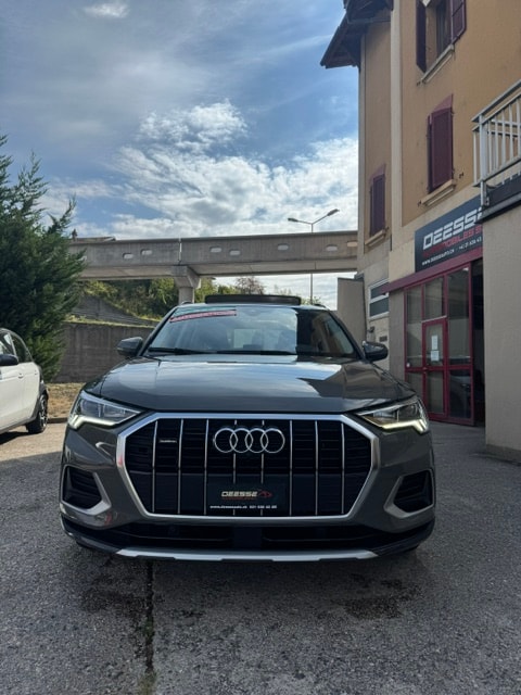 AUDI Q3 40 TFSI advanced quattro S-tronic-showroom-element-2