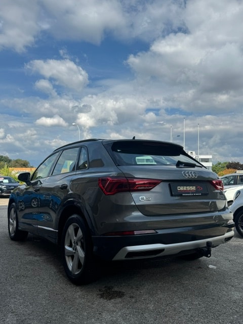AUDI Q3 40 TFSI advanced quattro S-tronic-image-4